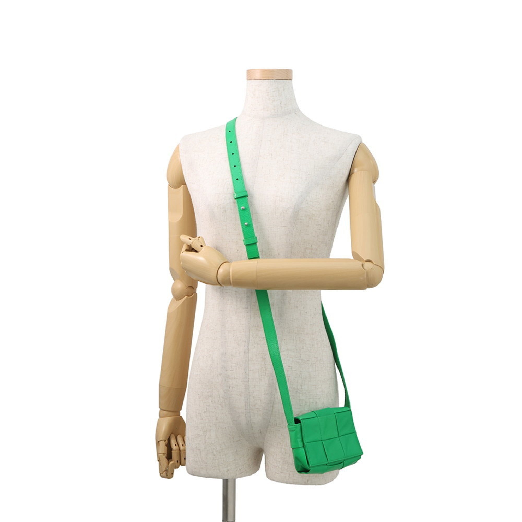 Bottega Veneta Green Handbag Shoulder Bag (Pre-Owned)