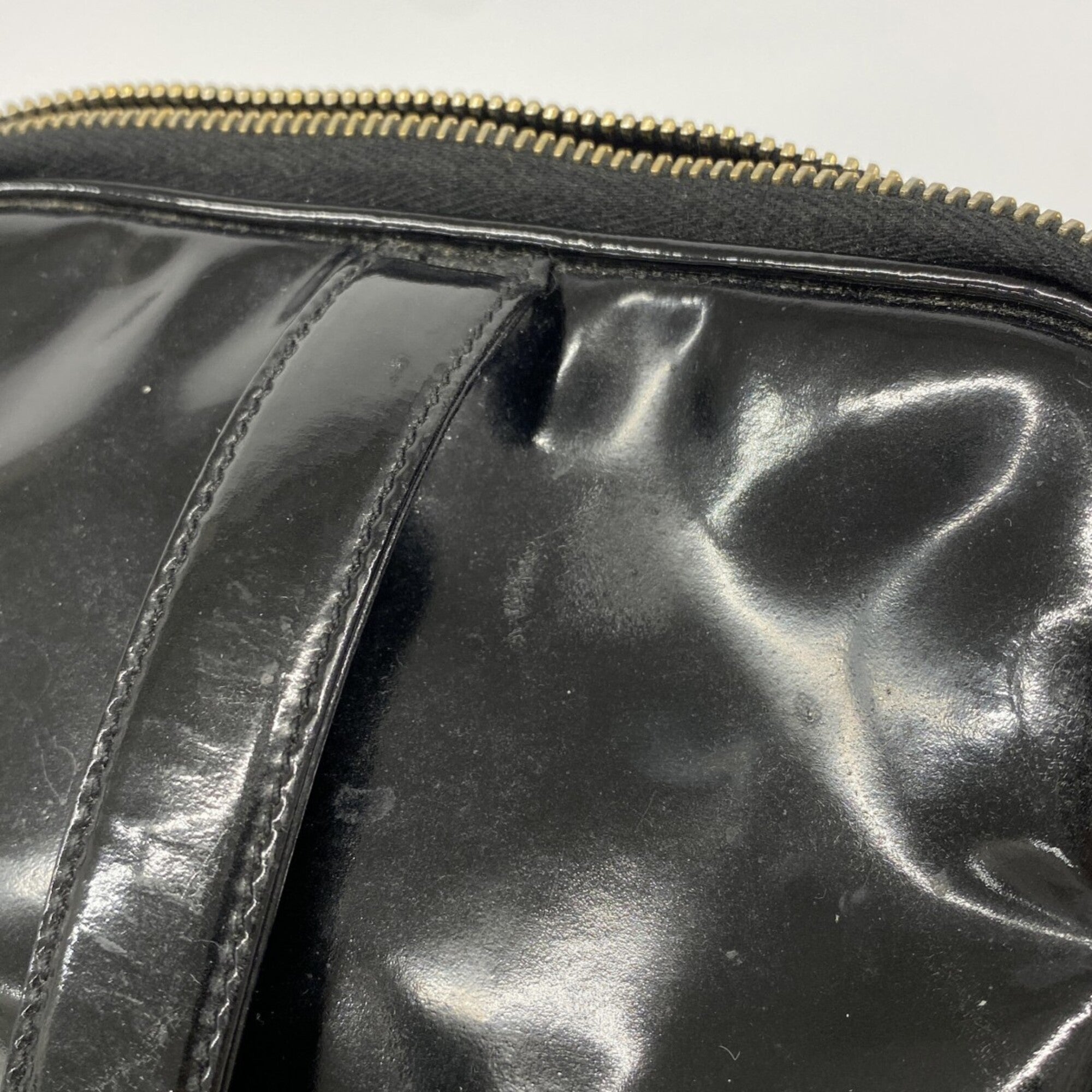 Chanel Black Patent Leather Vanity Bag (Pre-Owned)