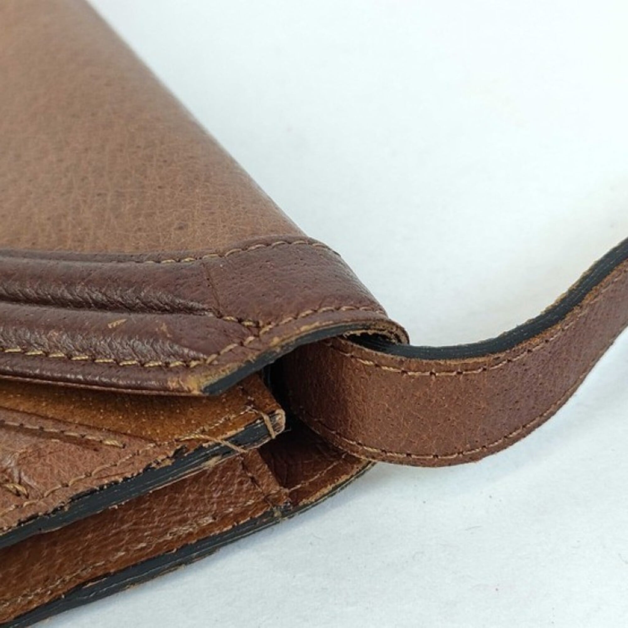 Yves Saint Laurent Brown Leather Shoulder Bag (Pre-Owned)