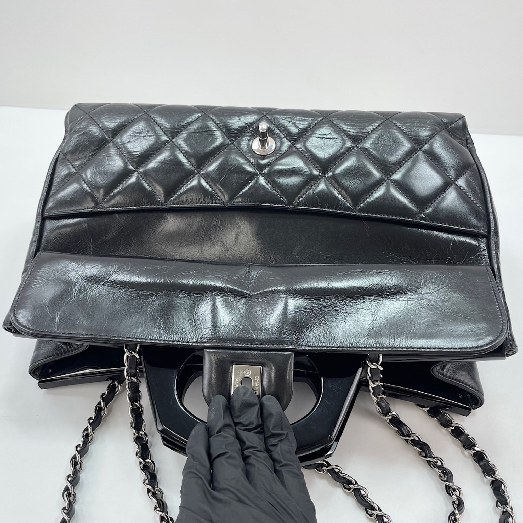 Chanel Black Tote Bag (Pre-Owned)