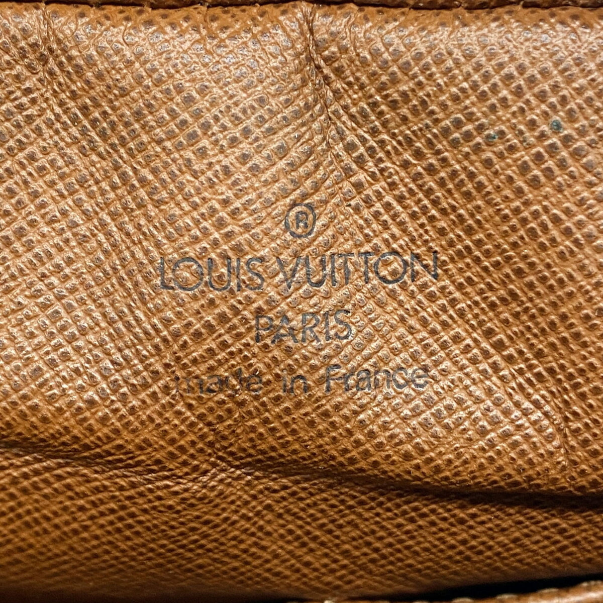 Louis Vuitton Brown Clutch Bag (Pre-Owned)