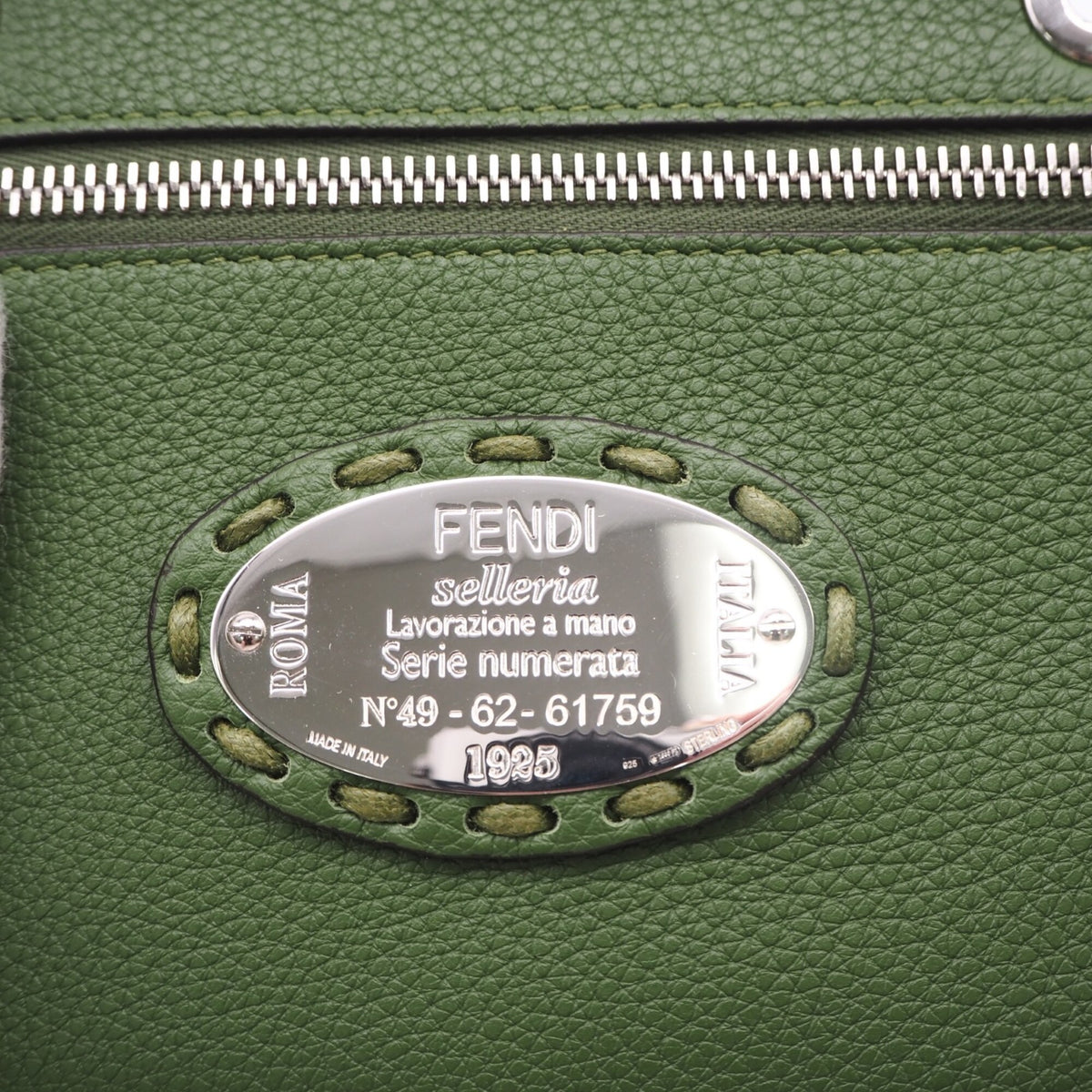 Fendi Selleria Green Leather Handbag (Pre-Owned)