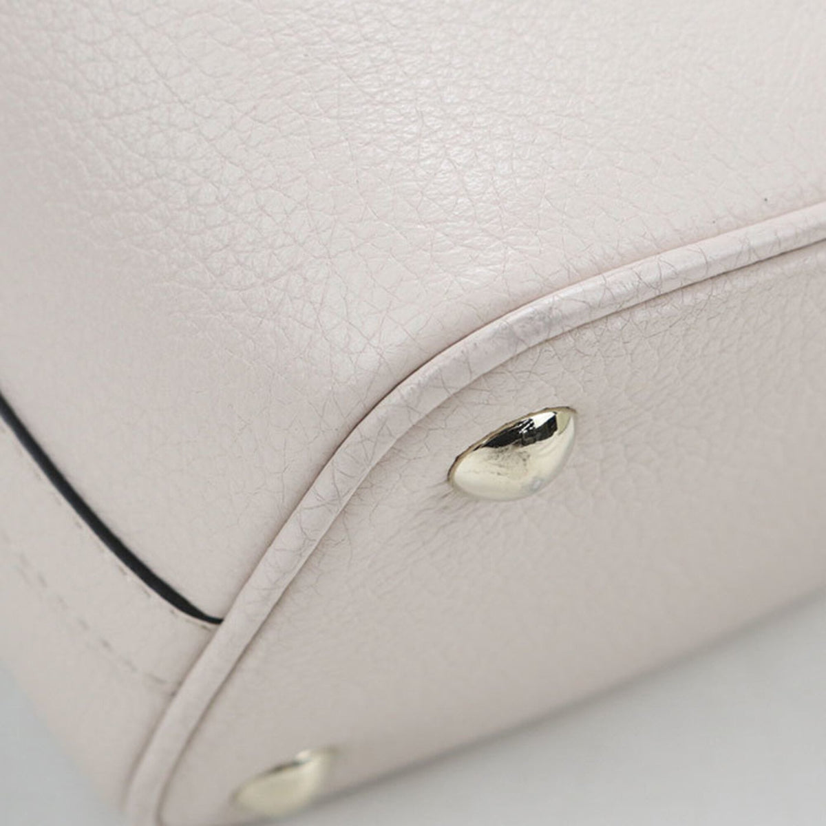 Salvatore Ferragamo White Leather Shoulder Bag (Pre-Owned)