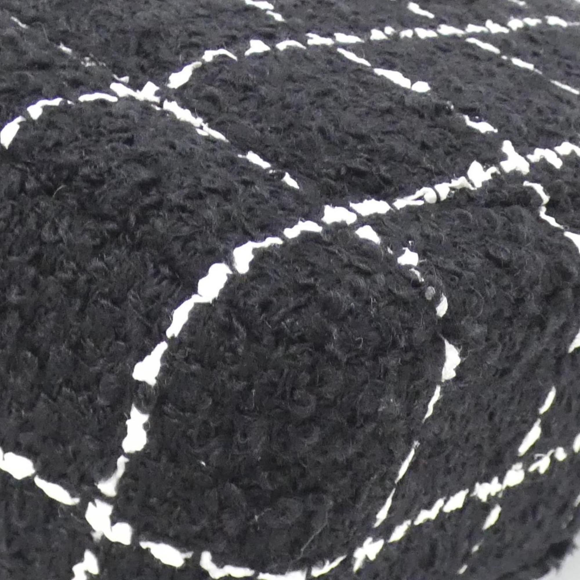 Chanel Black Wool Shoulder Bag (Pre-Owned)