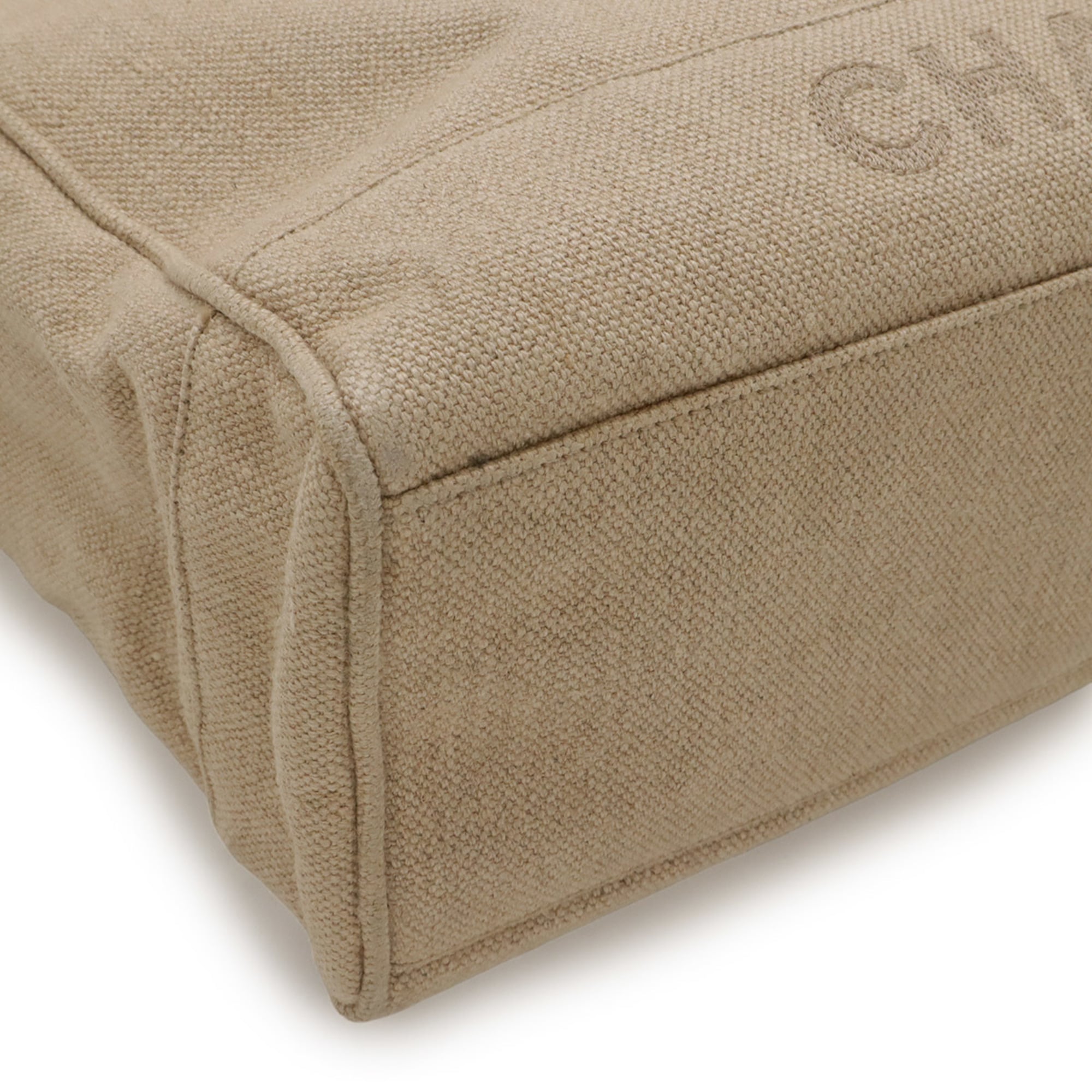 Chanel Beige Linen Shoulder Bag (Pre-Owned)