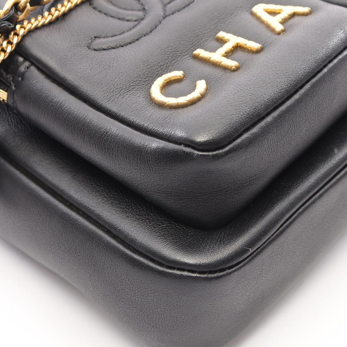 Chanel Black Leather Handbag Shoulder Bag (Pre-Owned)