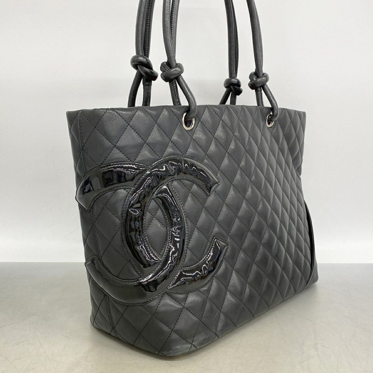 Chanel Black Leather Tote Bag (Pre-Owned)