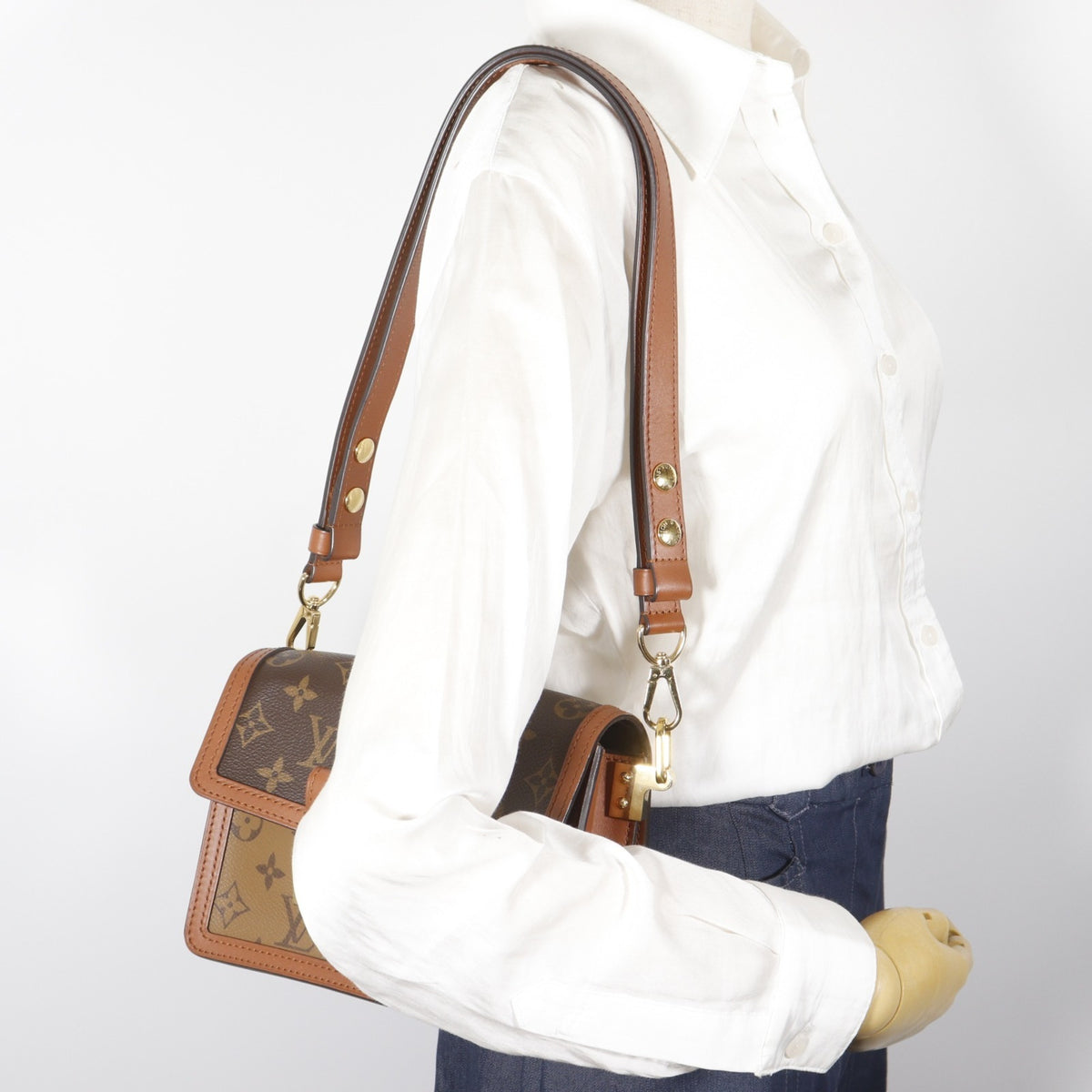 Louis Vuitton Brown Monogram Monogram Reverse Canvas Shoulder Bag (Pre-Owned)