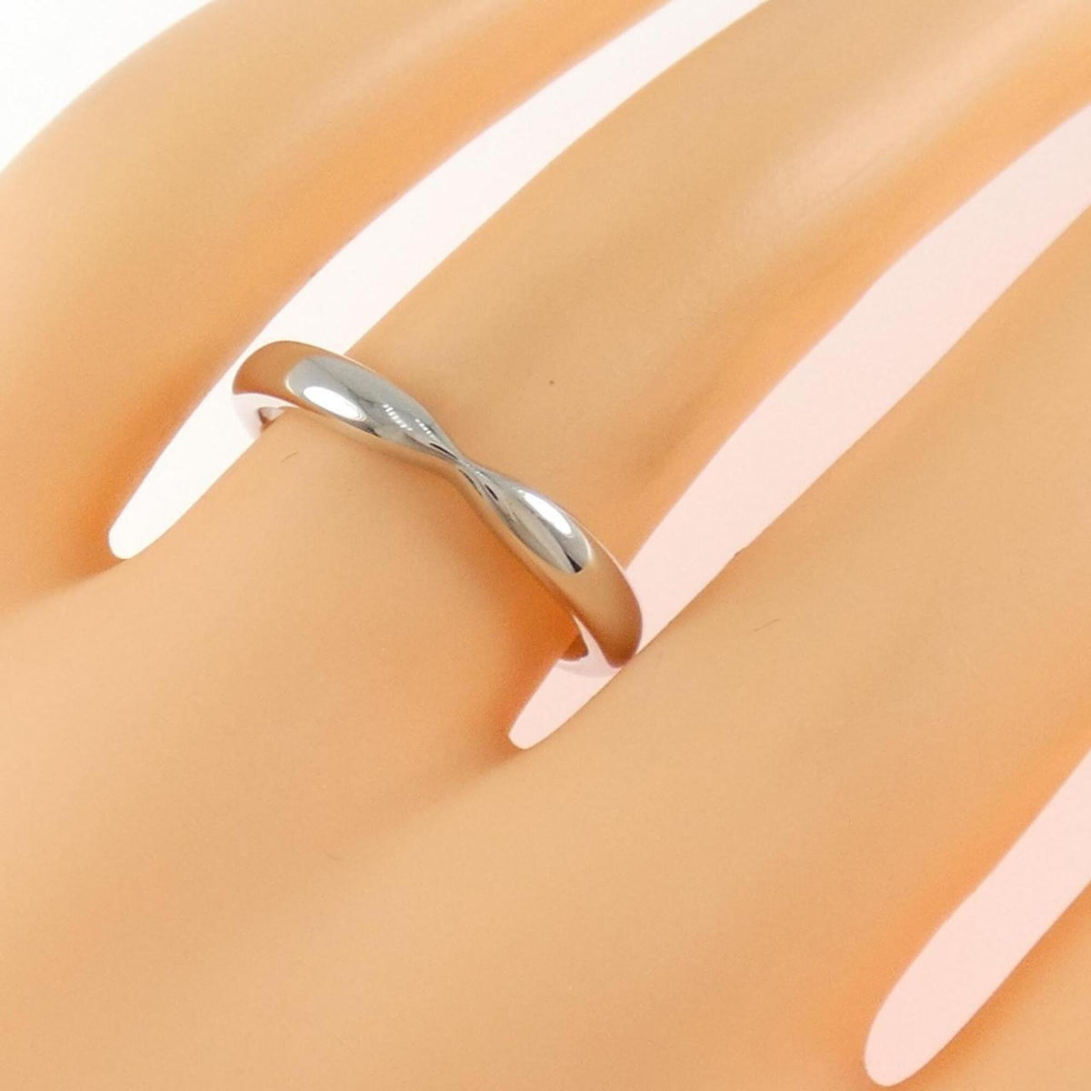 Tiffany Platinum Platinum 950 Band Ring (Pre-Owned)