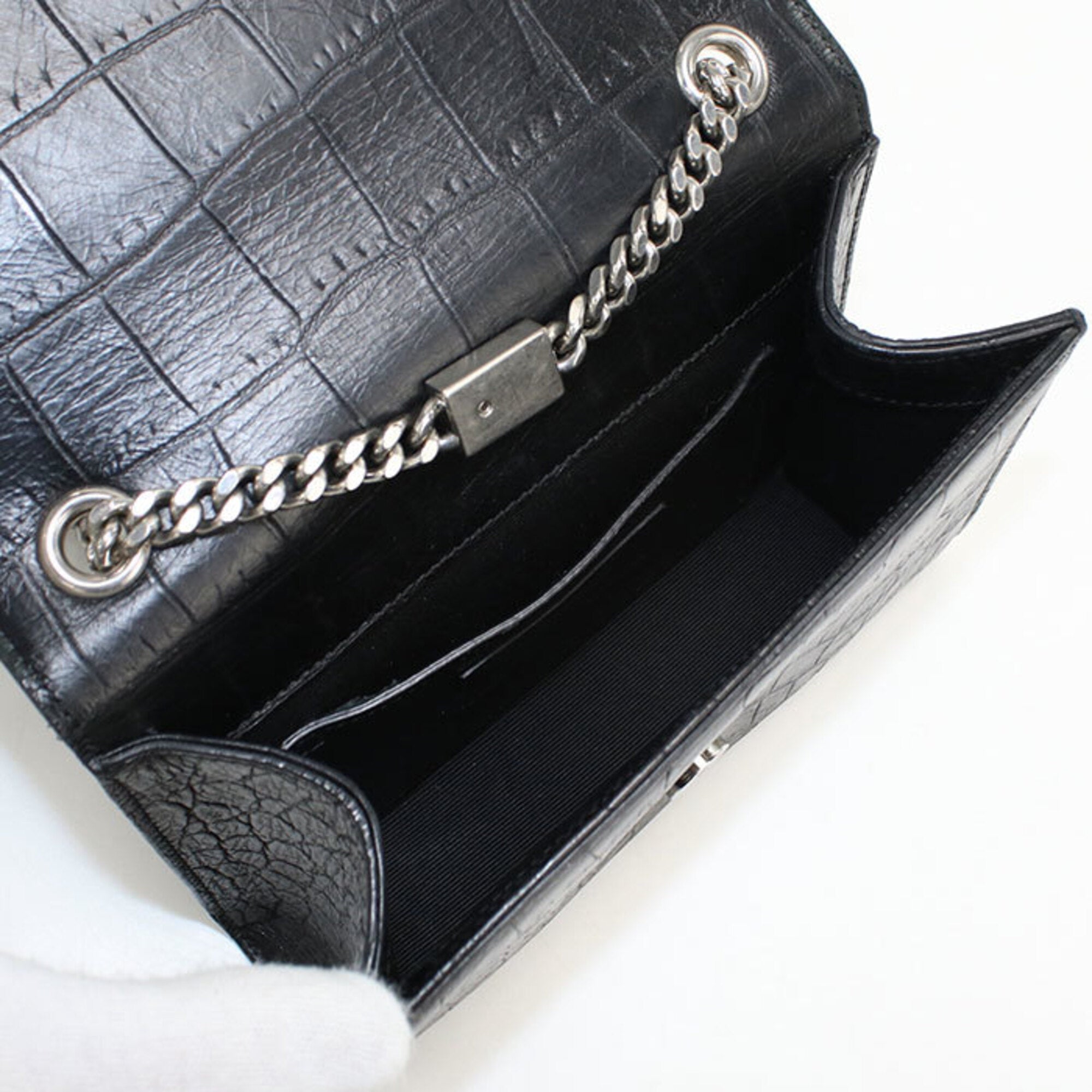 Saint Laurent Black Leather Shoulder Bag (Pre-Owned)