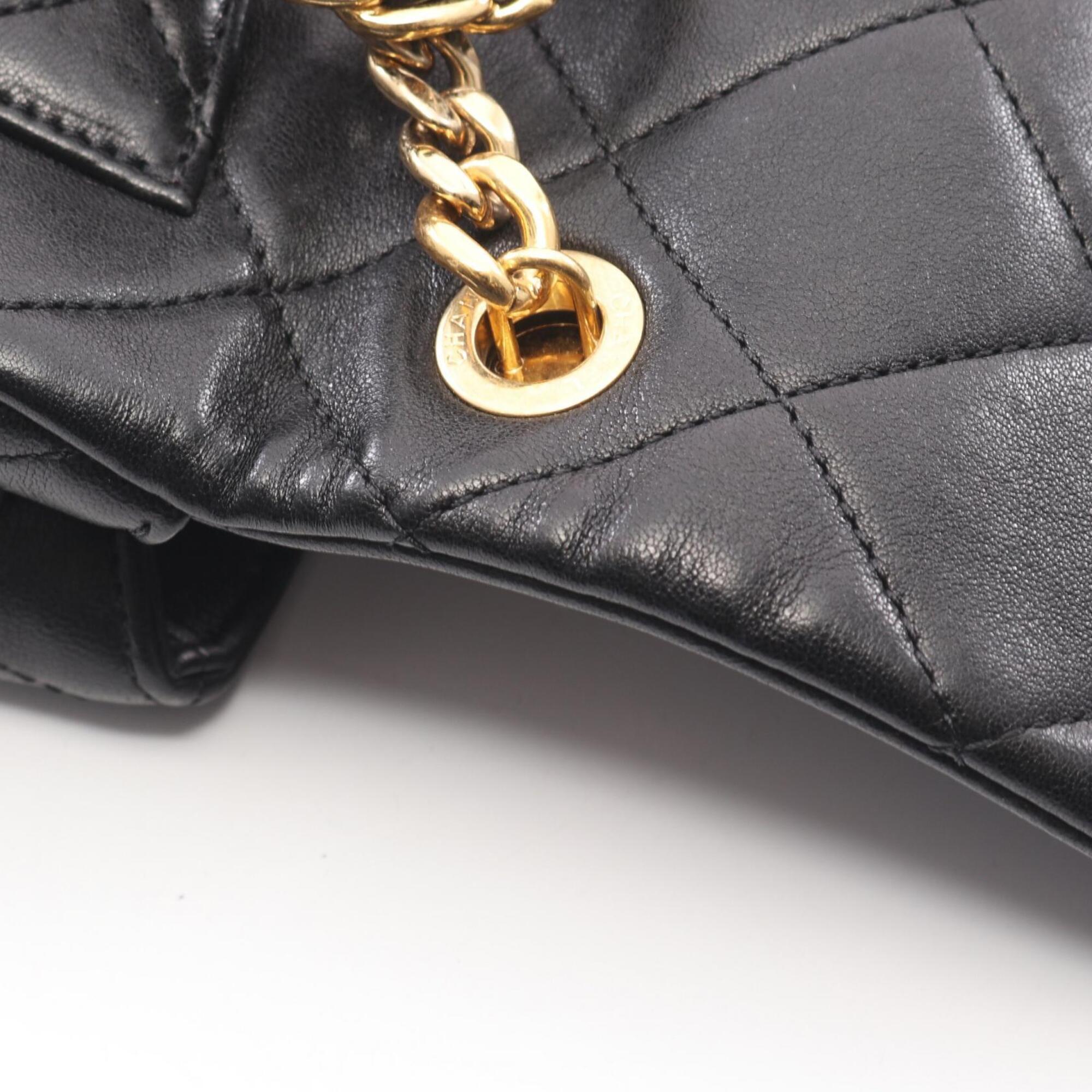 Chanel Black Leather Handbag Shoulder Bag (Pre-Owned)