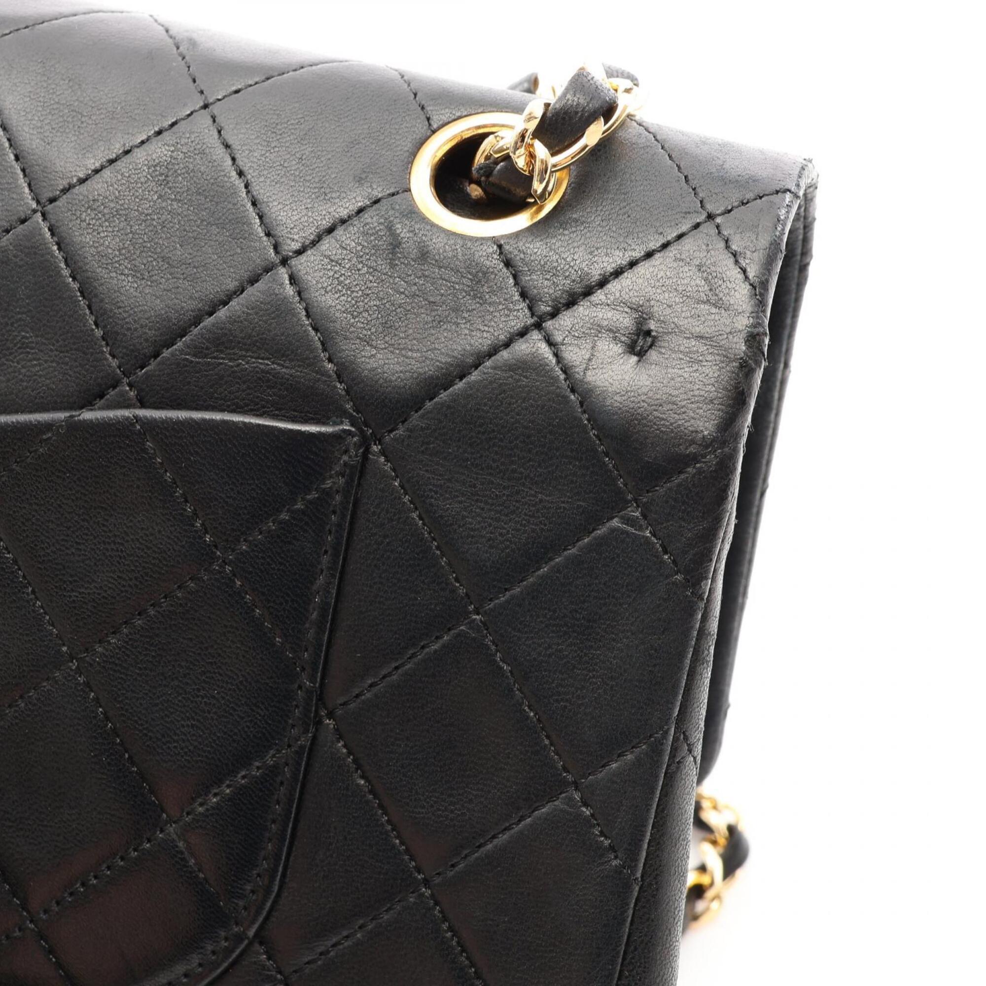Chanel Black Leather Handbag Shoulder Bag (Pre-Owned)