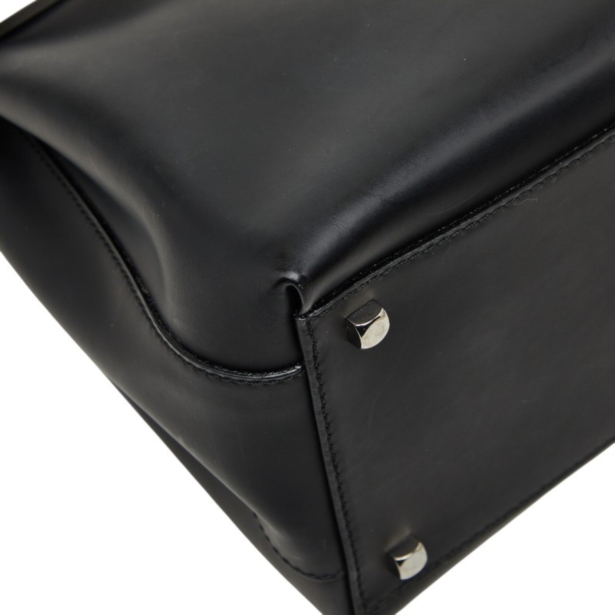 Salvatore Ferragamo Black Leather Handbag (Pre-Owned)
