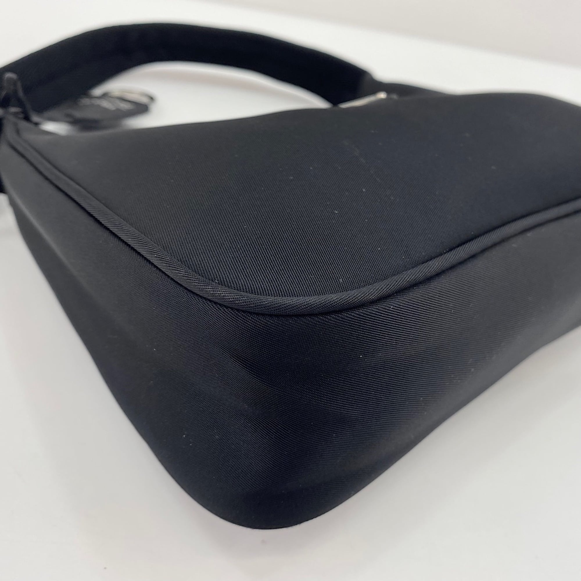 Prada Black Handbag (Pre-Owned)