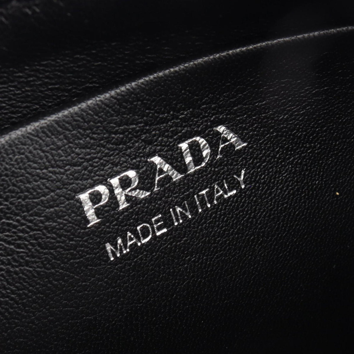 Prada Black Leather Handbag Shoulder Bag (Pre-Owned)