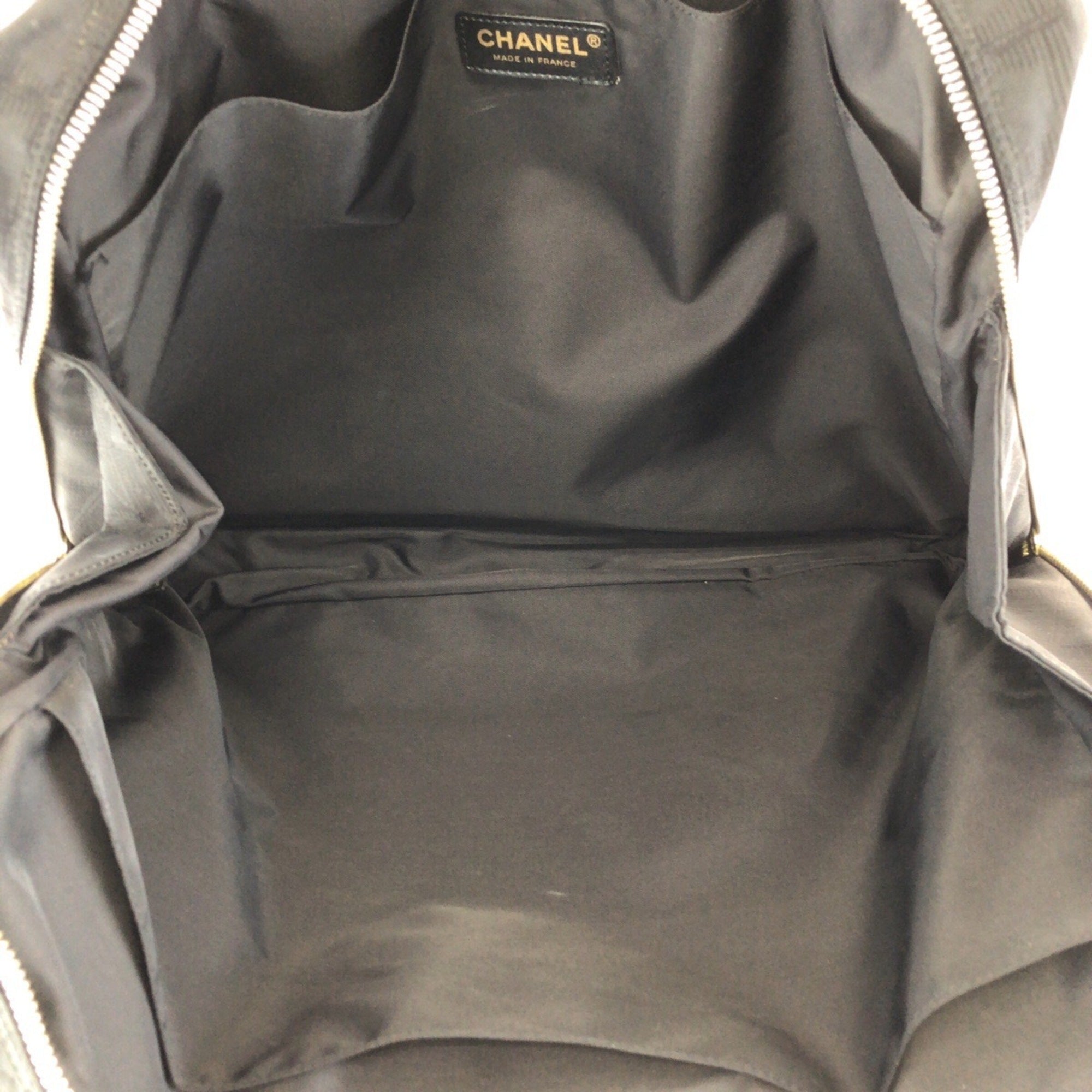 Chanel Black Nylon Leather Tote Bag (Pre-Owned)