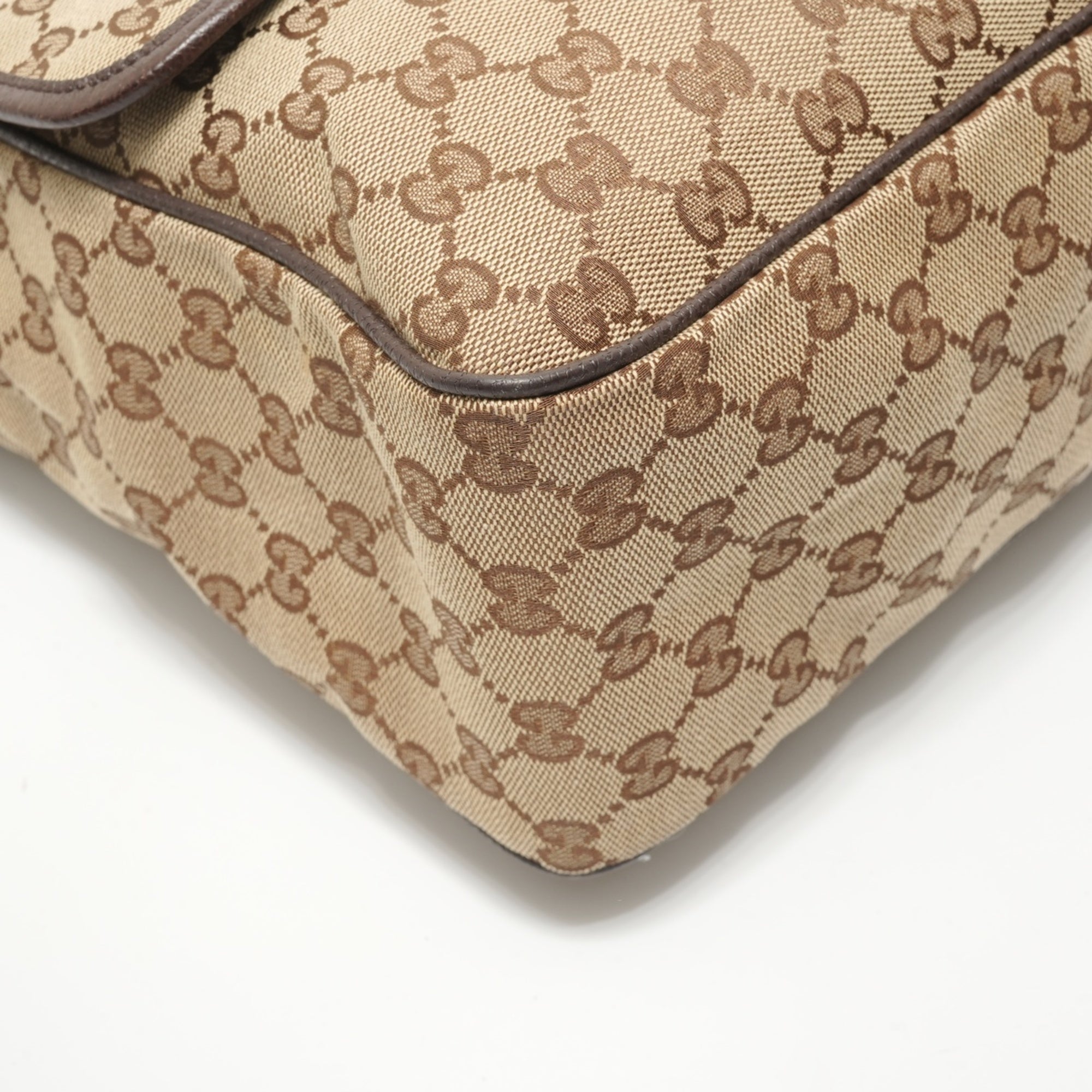 Gucci Gg Canvas Beige Gg Canvas Shoulder Bag (Pre-Owned)