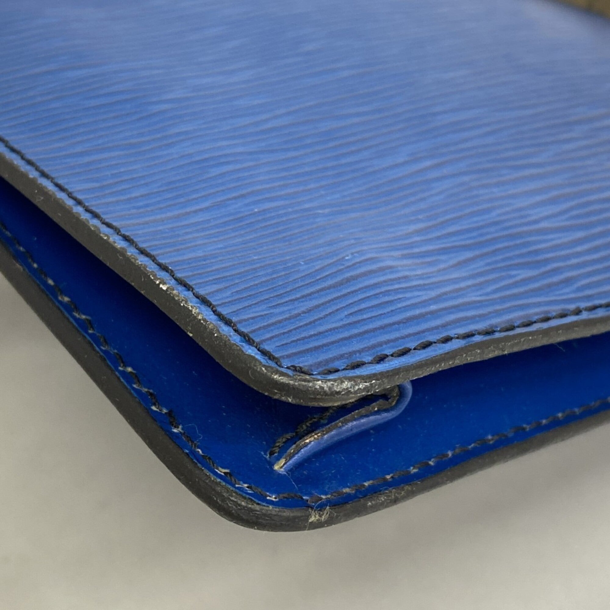 Louis Vuitton Toledo Blue Clutch Bag (Pre-Owned)