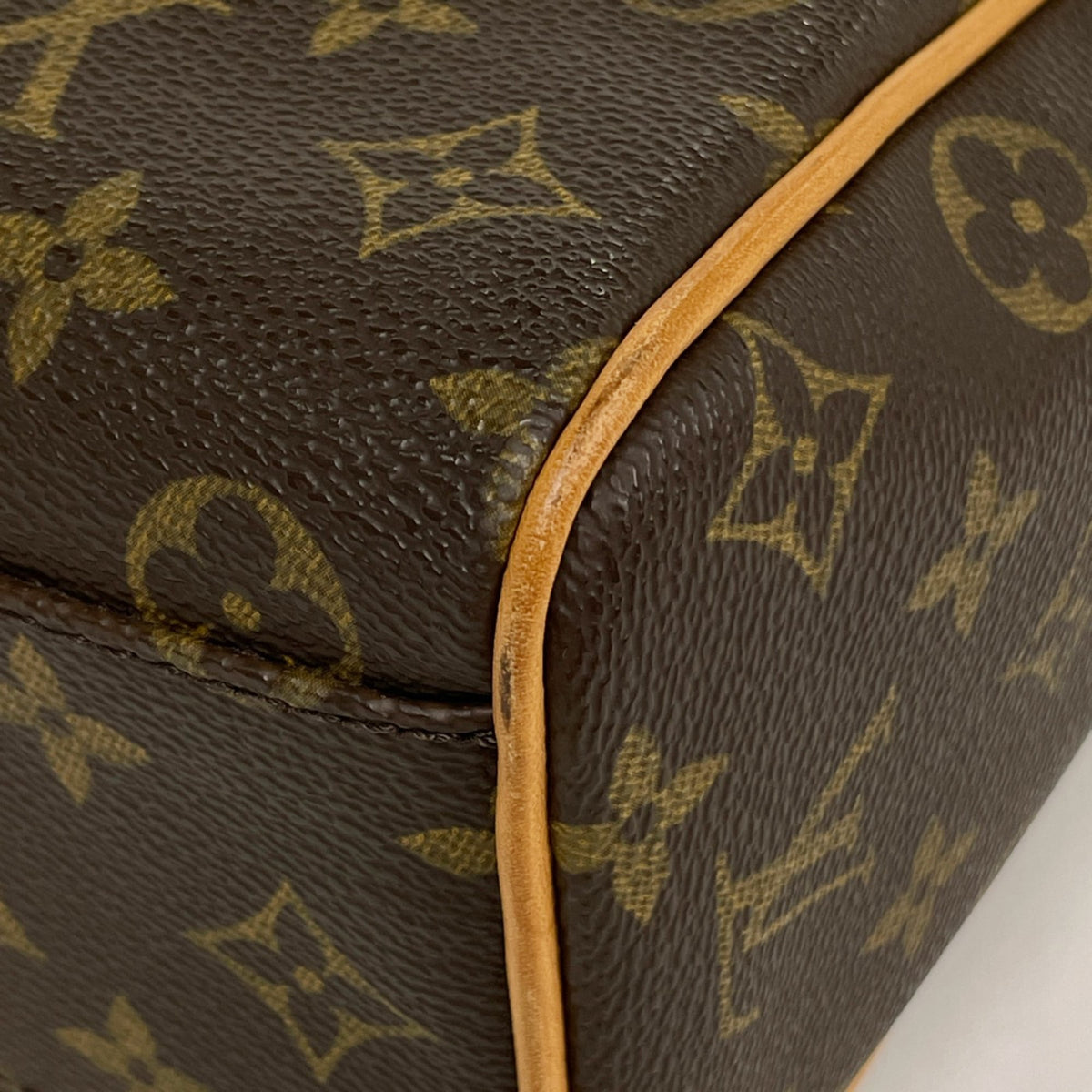 Louis Vuitton Brown Monogram Messenger Bag Shoulder Bag (Pre-Owned)