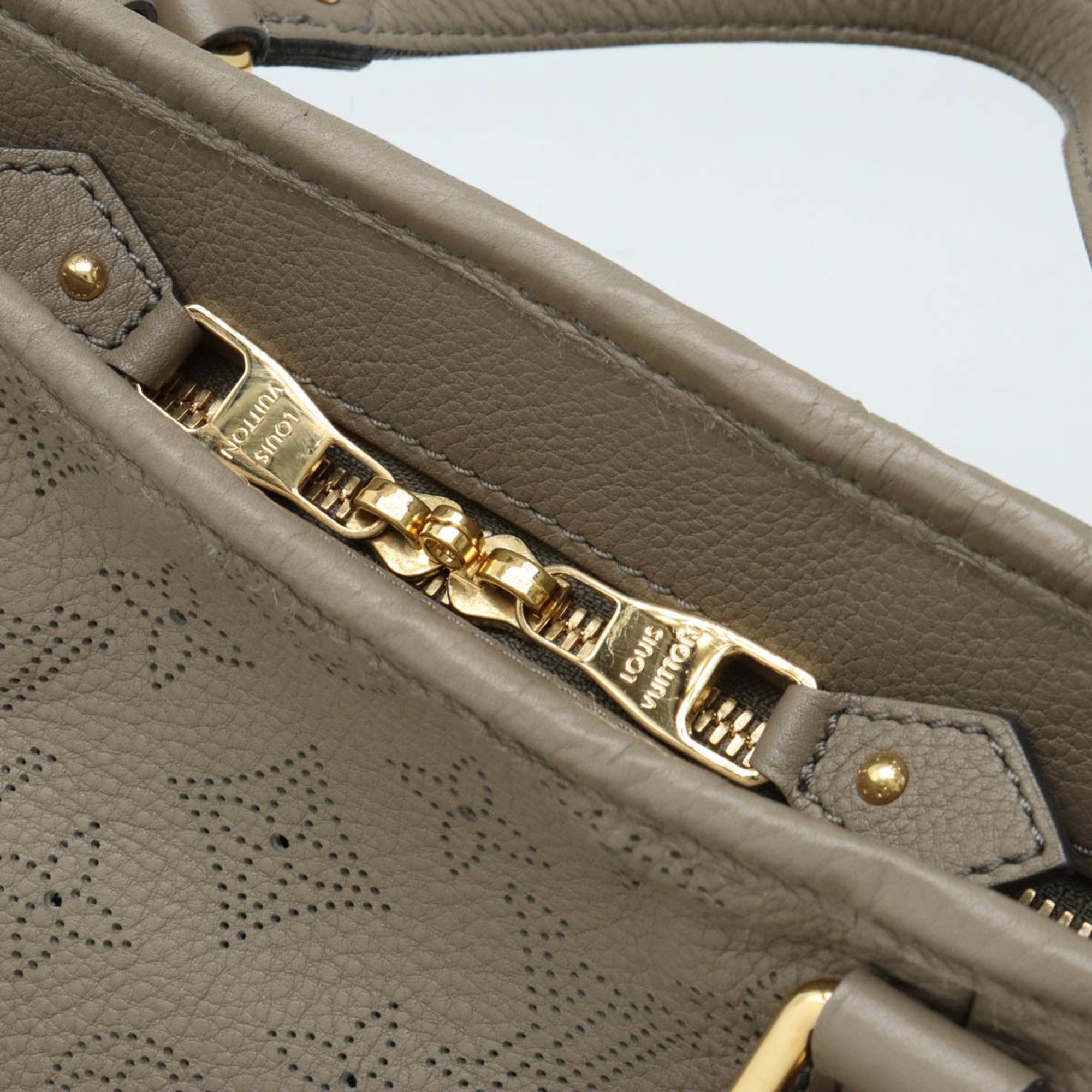 Louis Vuitton Grayish Taupe Leather Shoulder Bag Tote Bag (Pre-Owned)