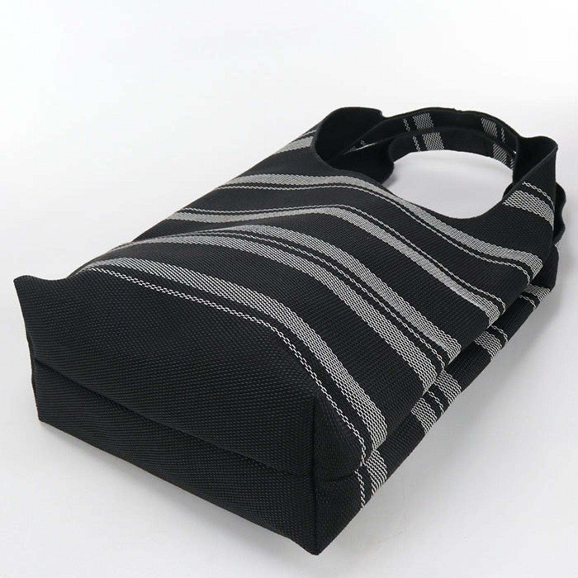 Salvatore Ferragamo Black Jacquard Tote Bag (Pre-Owned)