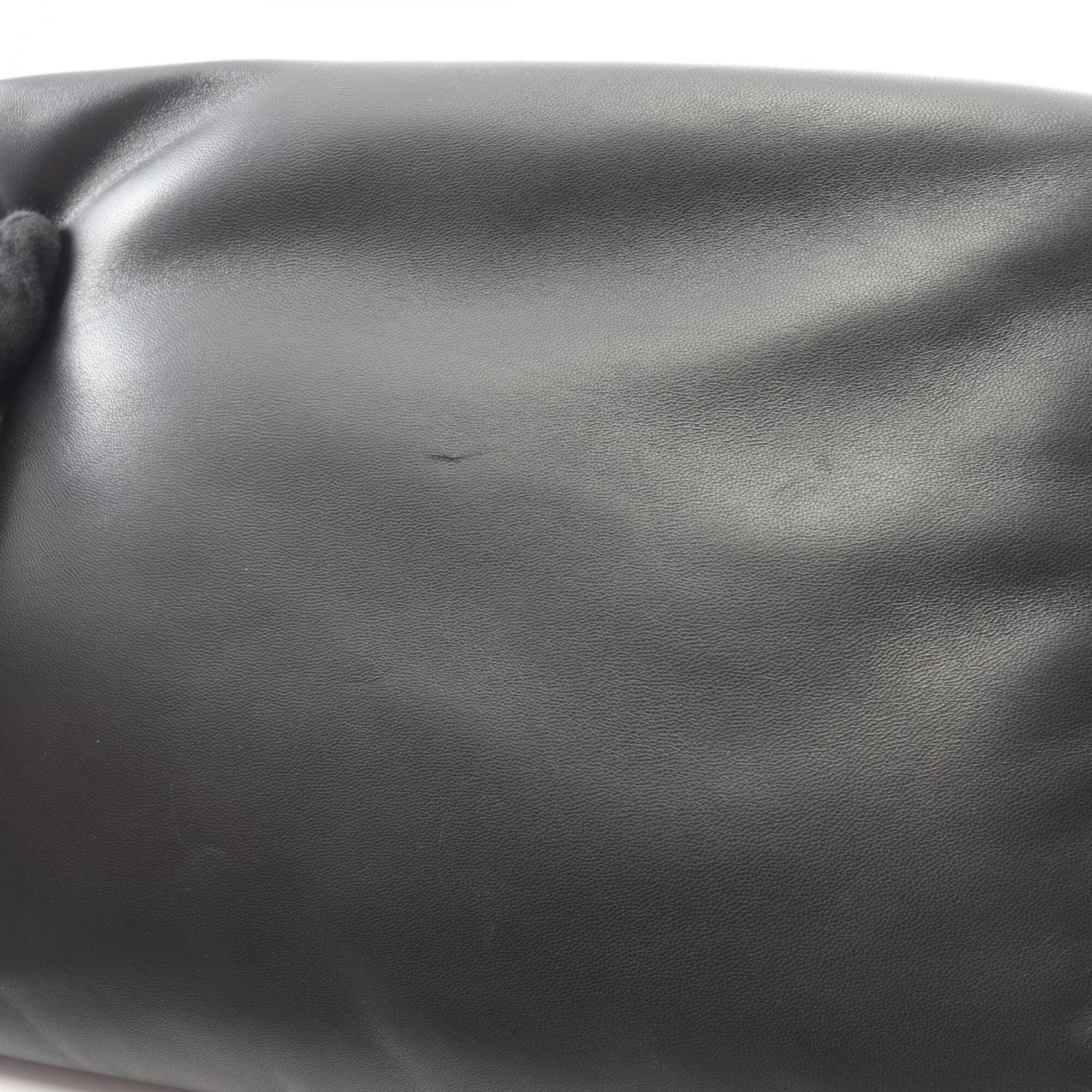 Yves Saint Laurent Black Leather Clutch Bag Pouch (Pre-Owned)