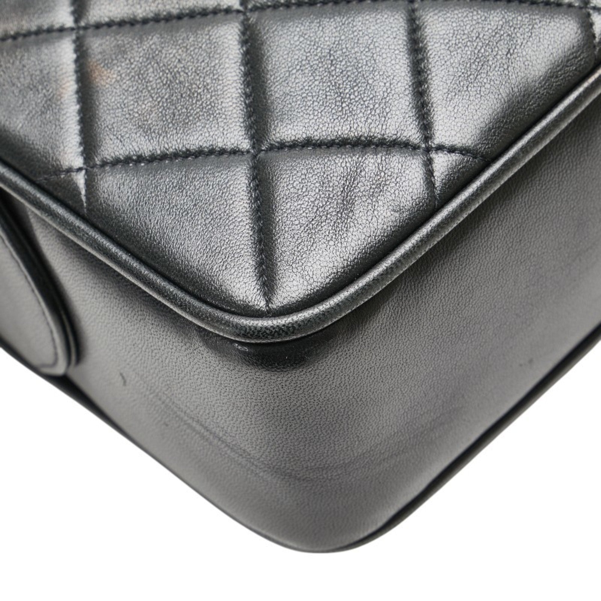 Chanel Black Leather Shoulder Bag (Pre-Owned)