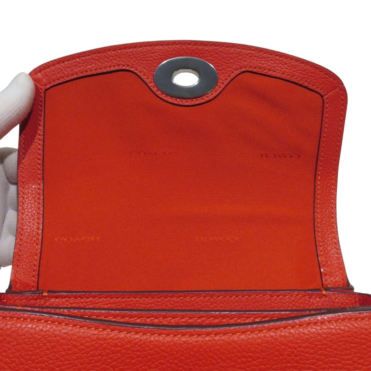 Coach Red Color Leather Shoulder Bag (Pre-Owned)