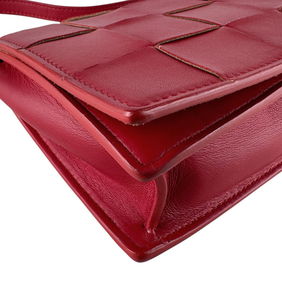 Bottega Veneta Red Color Leather Shoulder Bag (Pre-Owned)