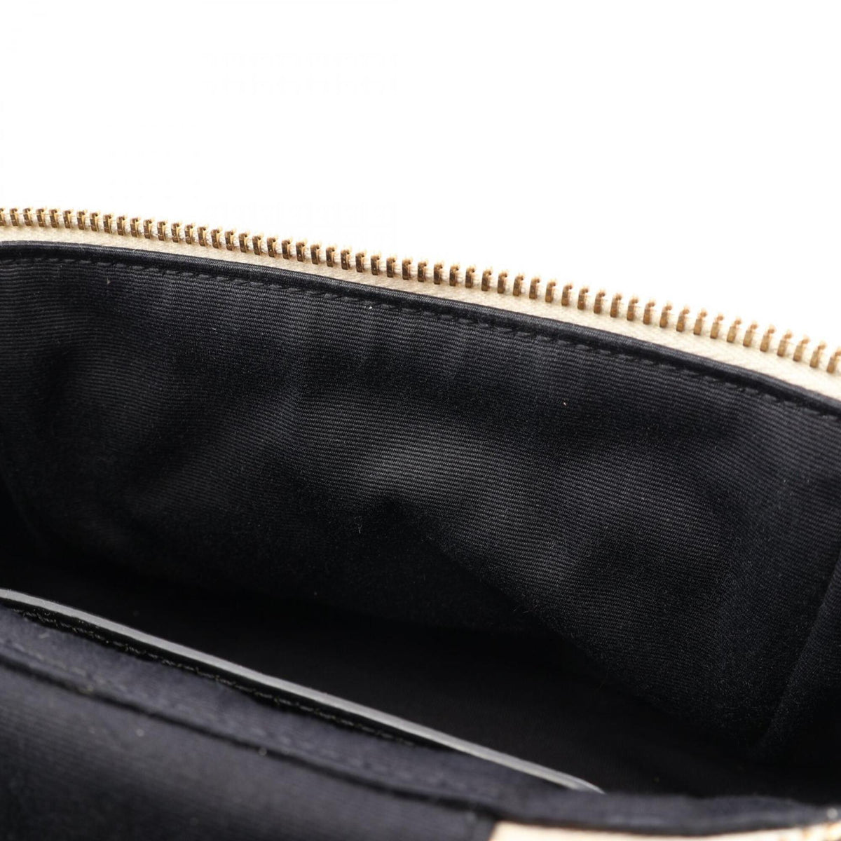 Yves Saint Laurent Ivory Leather Handbag Shoulder Bag (Pre-Owned)