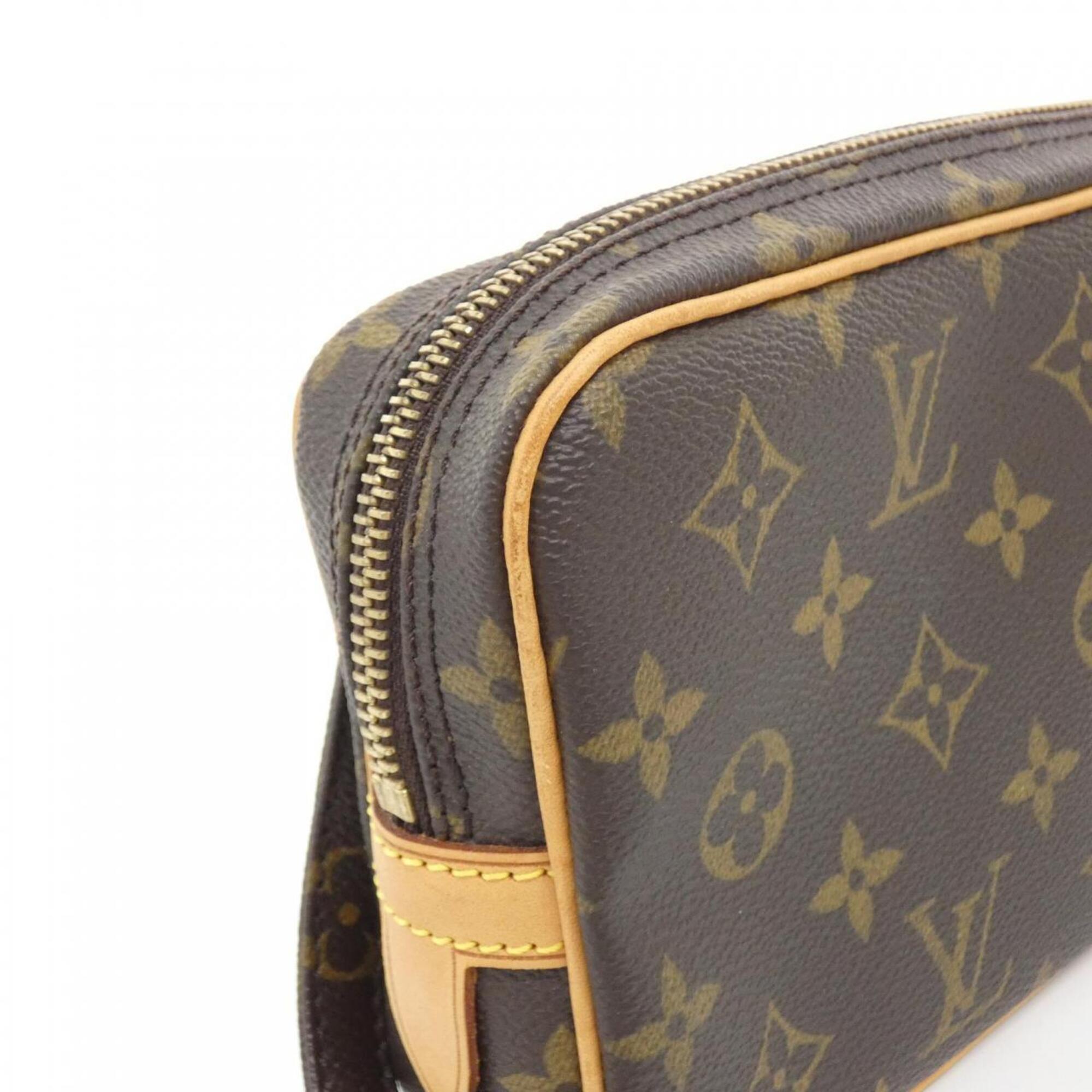Louis Vuitton Marron Coated Canvas Shoulder Bag (Pre-Owned)