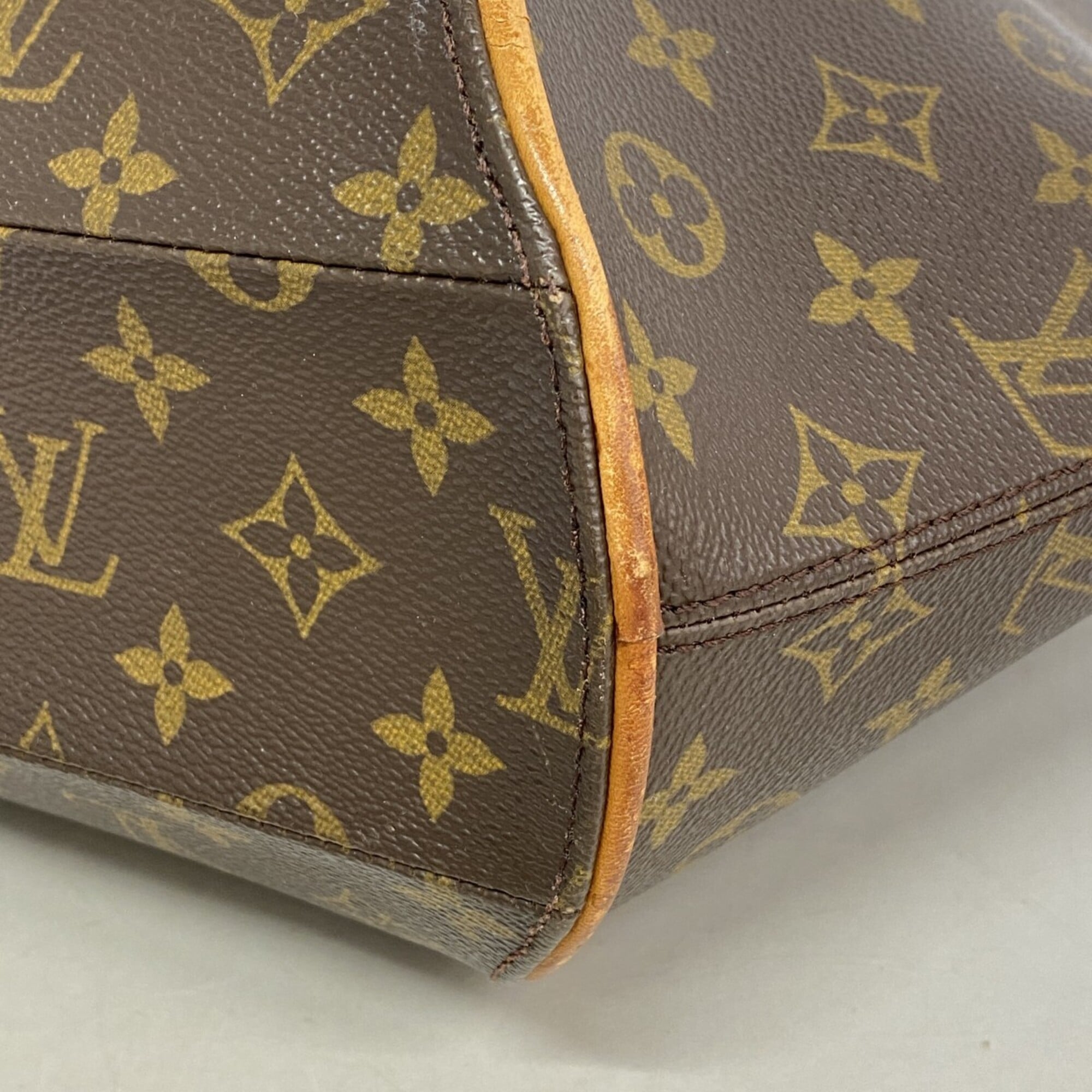 Louis Vuitton Brown Handbag (Pre-Owned)