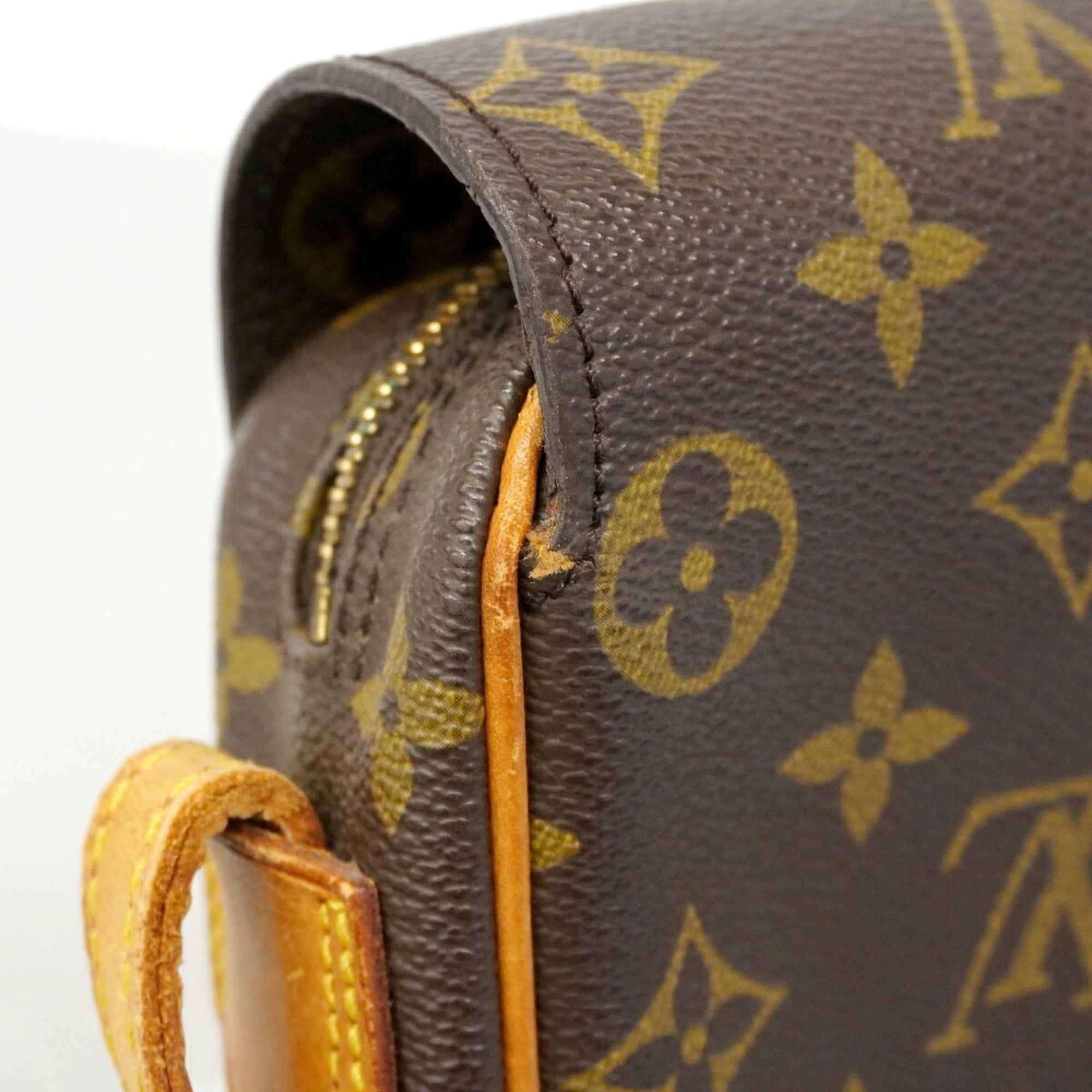 Louis Vuitton Brown Shoulder Bag (Pre-Owned)