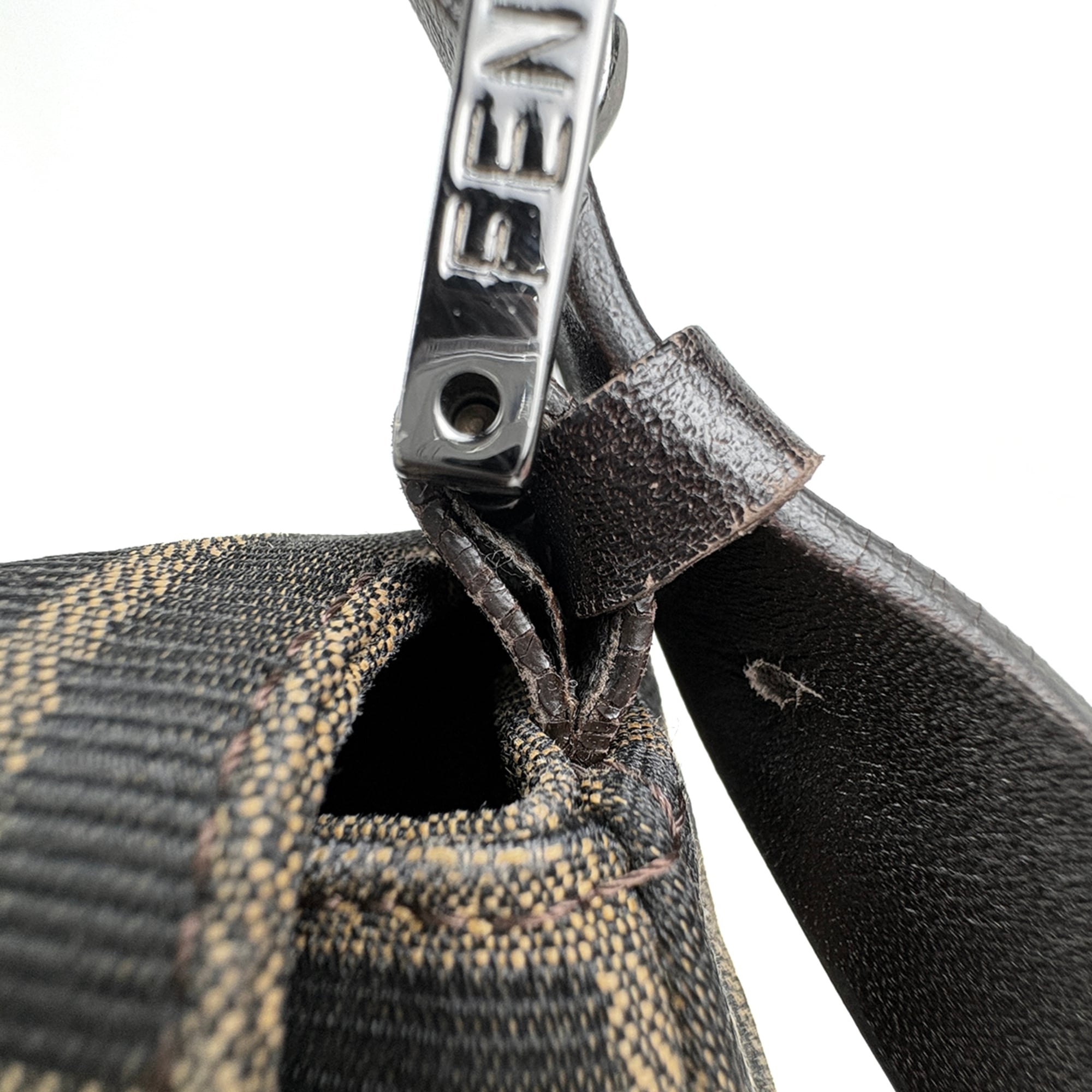Fendi Zucca Brown Canvas Leather Shoulder Bag (Pre-Owned)