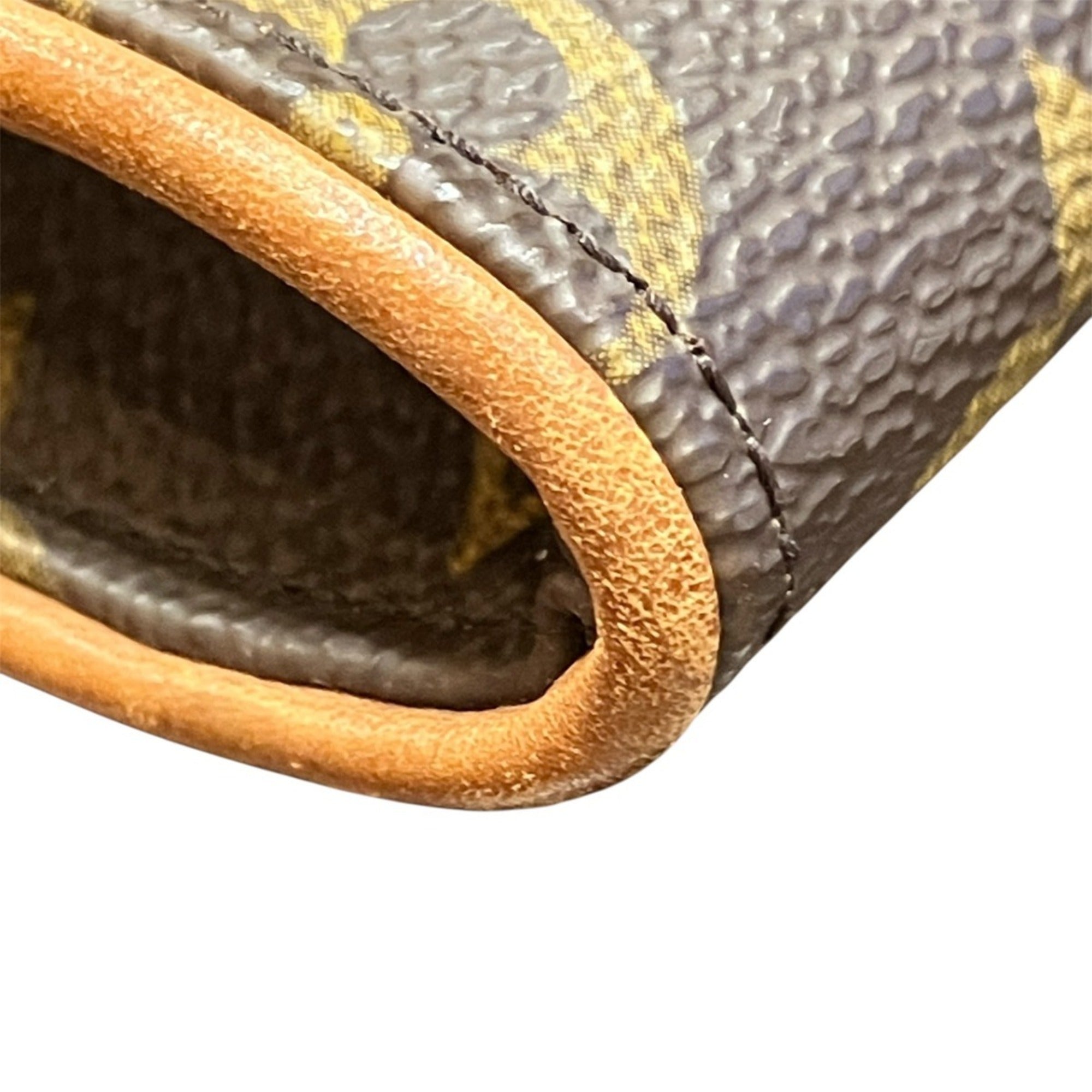 Louis Vuitton Brown Monogram Pochette Shoulder Bag (Pre-Owned)