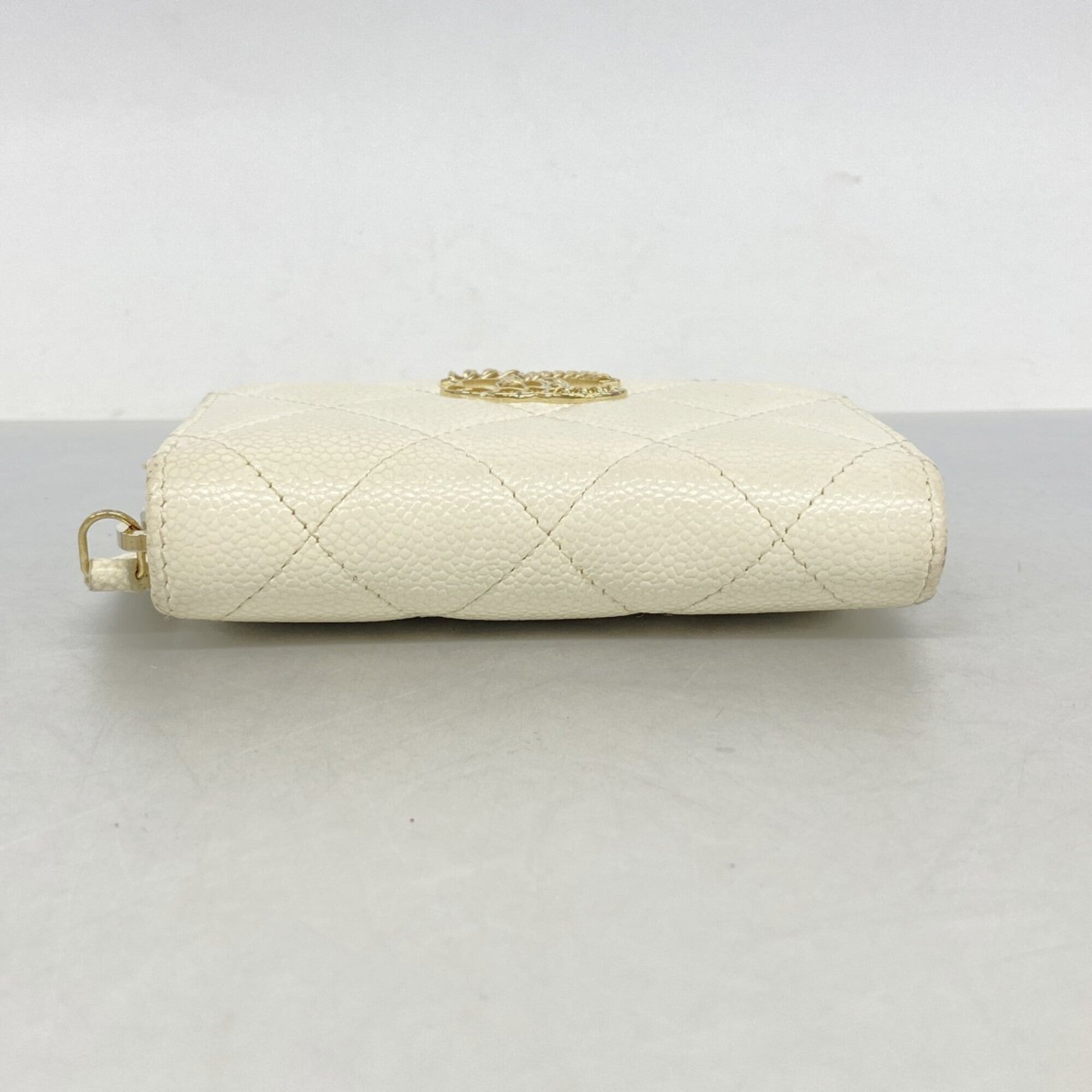Chanel White Grained Calfskin Coin Purse/Coin Case (Pre-Owned)