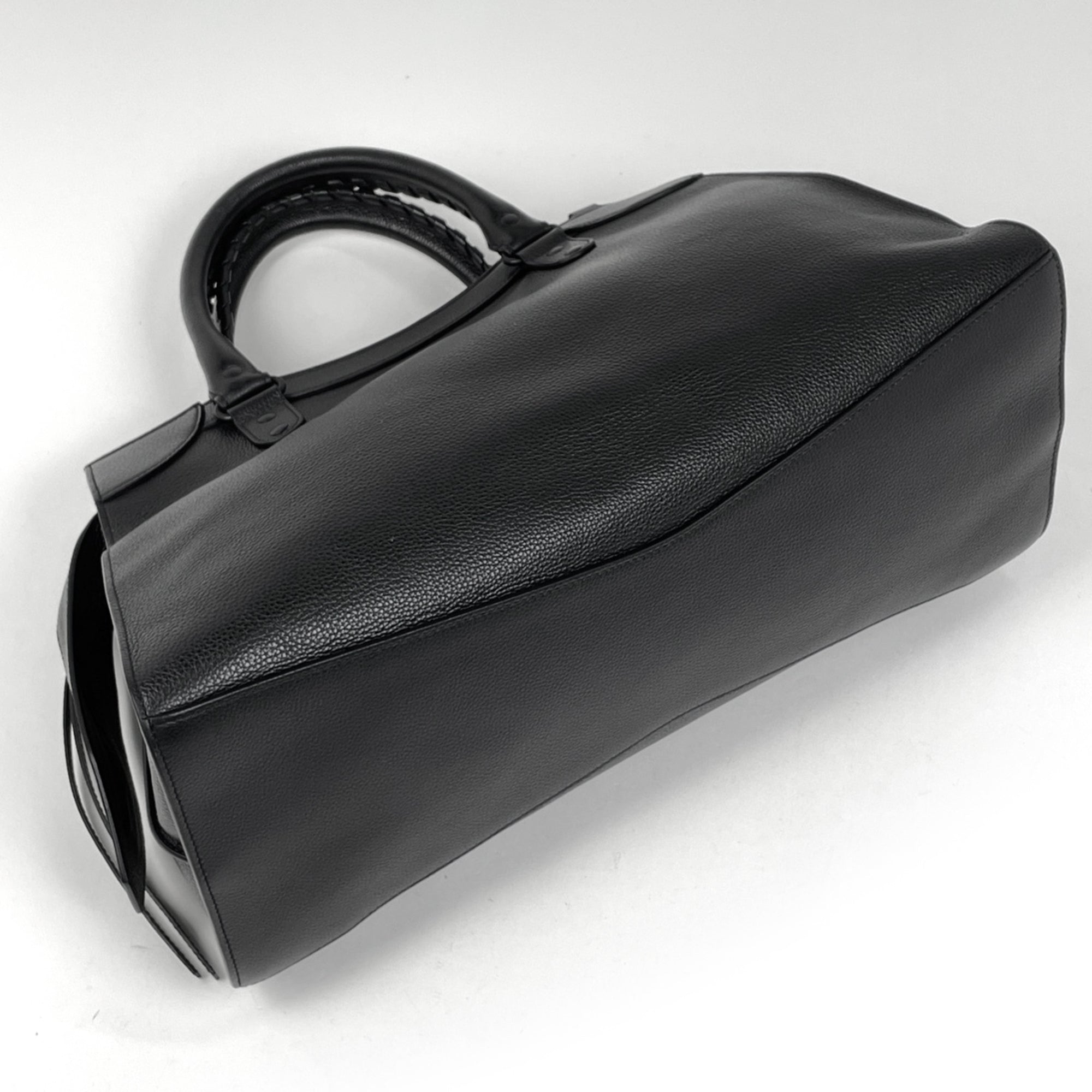 Balenciaga Black Leather Handbag Shoulder Bag (Pre-Owned)