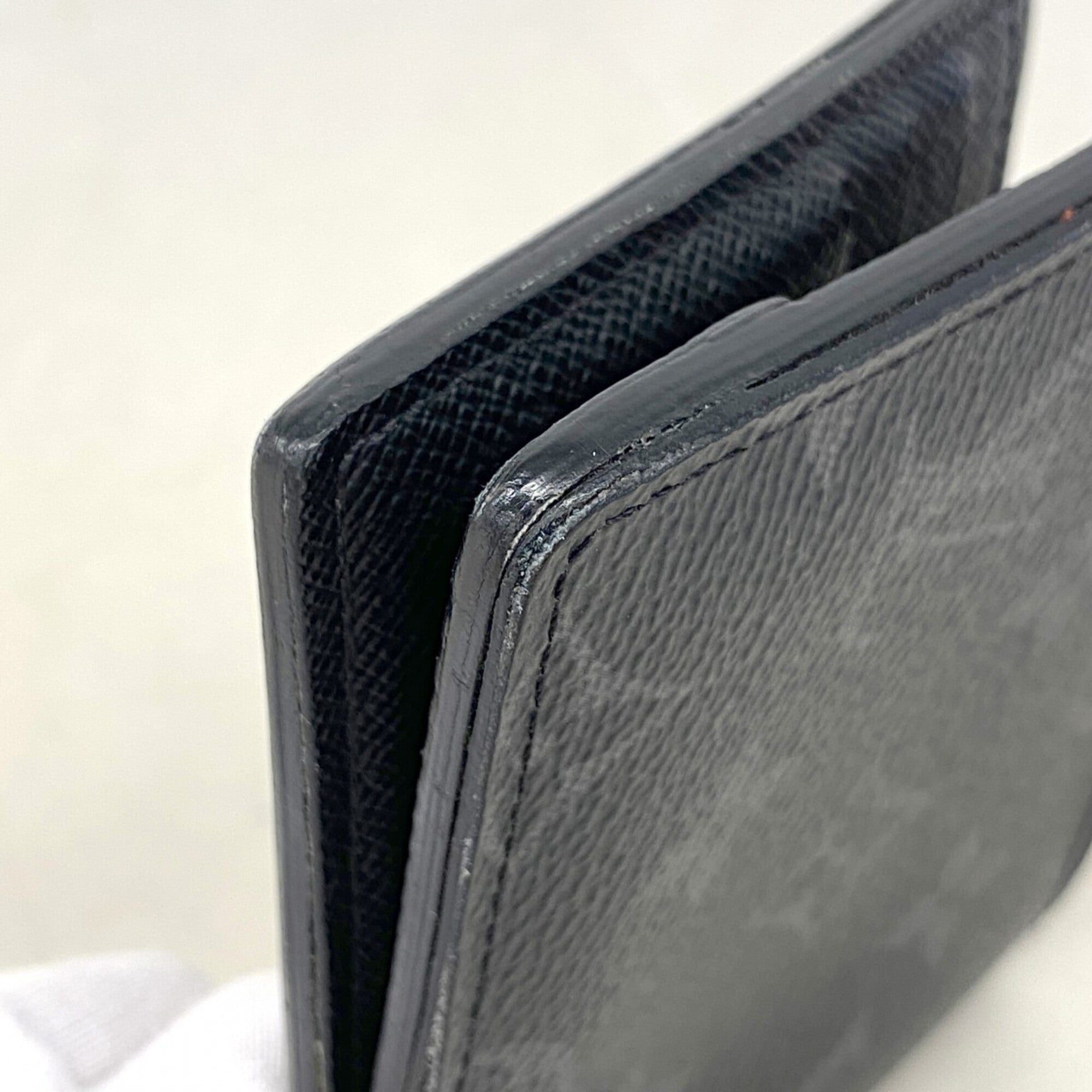 Louis Vuitton Black Bill Wallet (Bi-Fold) (Pre-Owned)