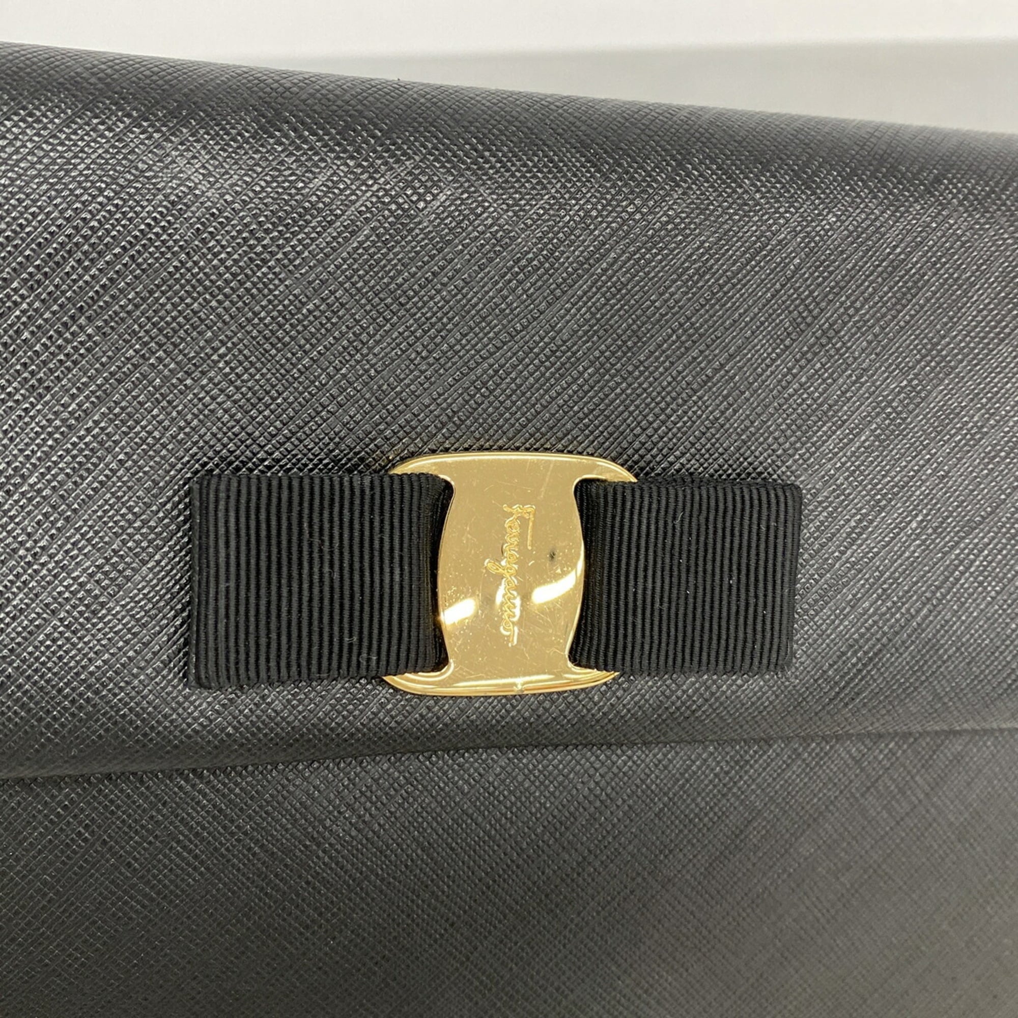 Salvatore Ferragamo Black Leather Clutch Bag (Pre-Owned)