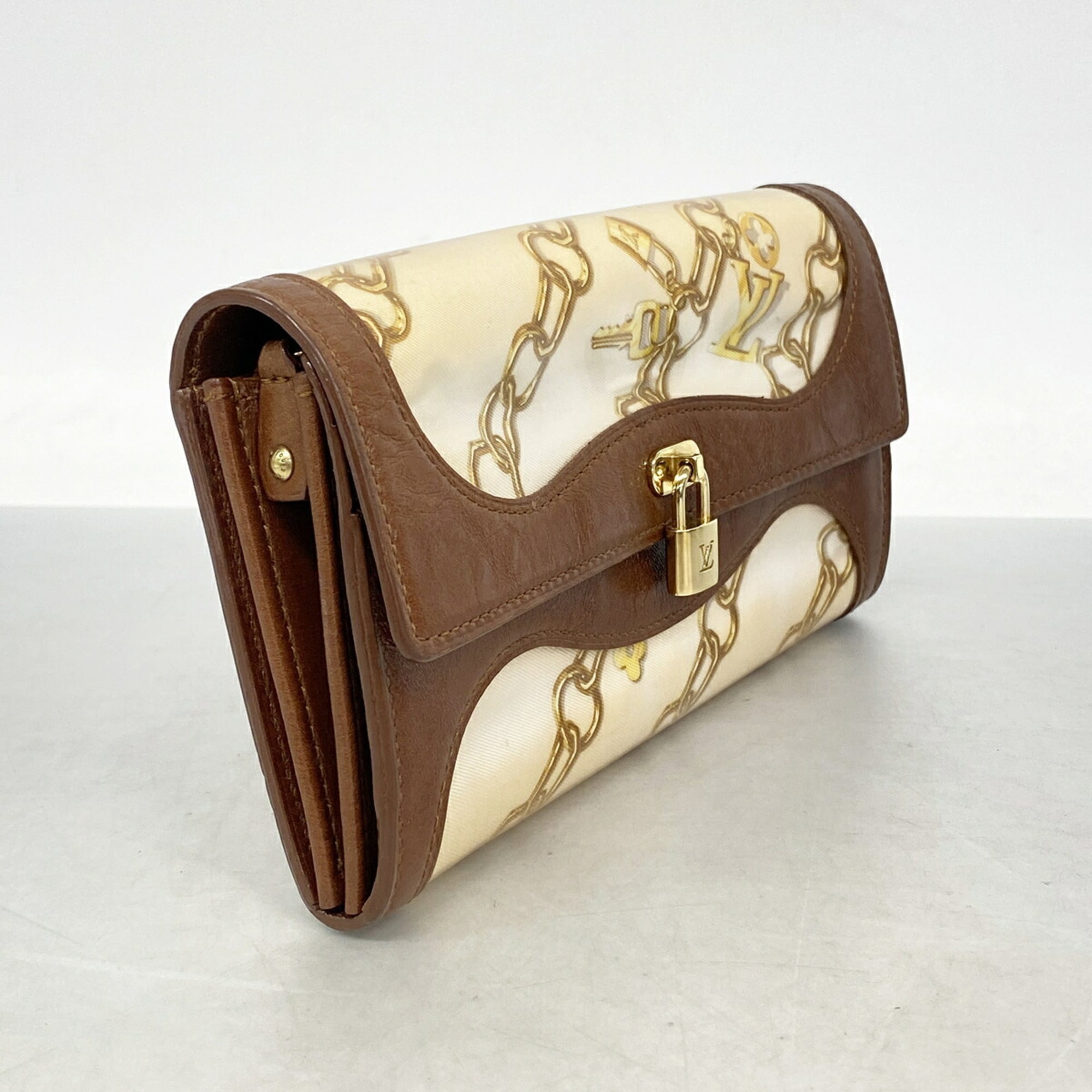 Louis Vuitton Blanc Long Wallet (Bi-Fold) (Pre-Owned)