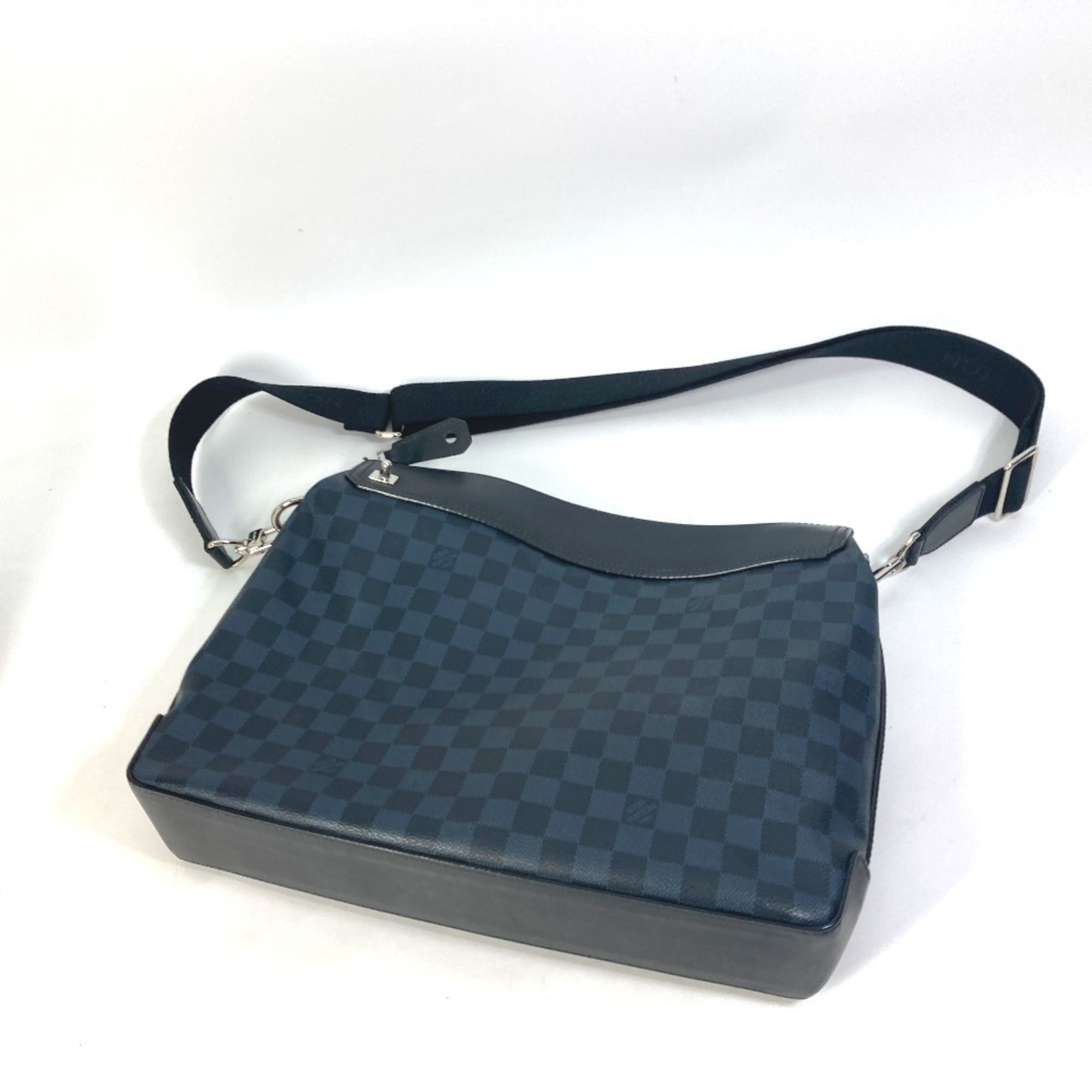 Louis Vuitton Damier Cobalt Navy Shoulder Bag (Pre-Owned)