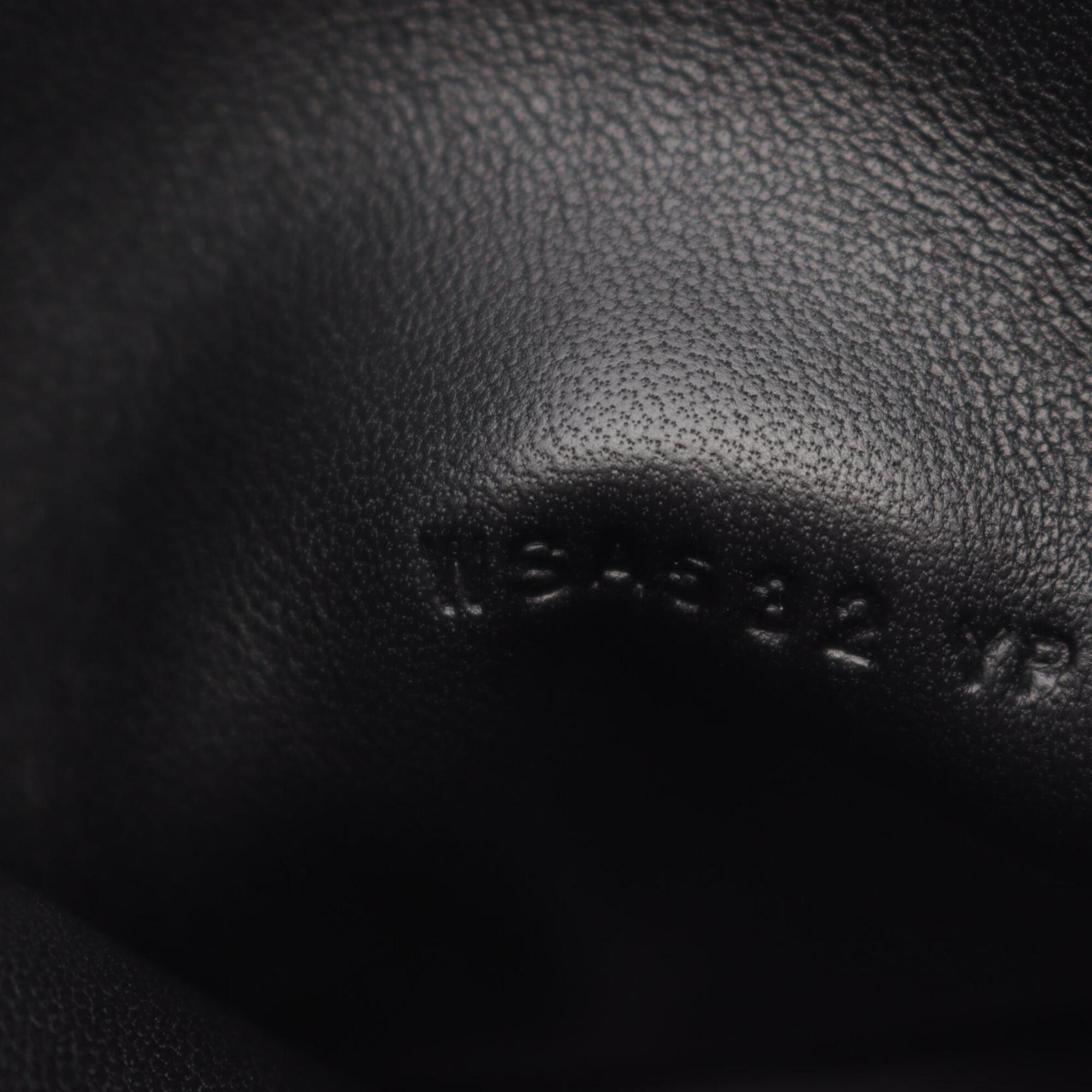 Hermes Black Chevre Leather Leather Handbag (Pre-Owned)