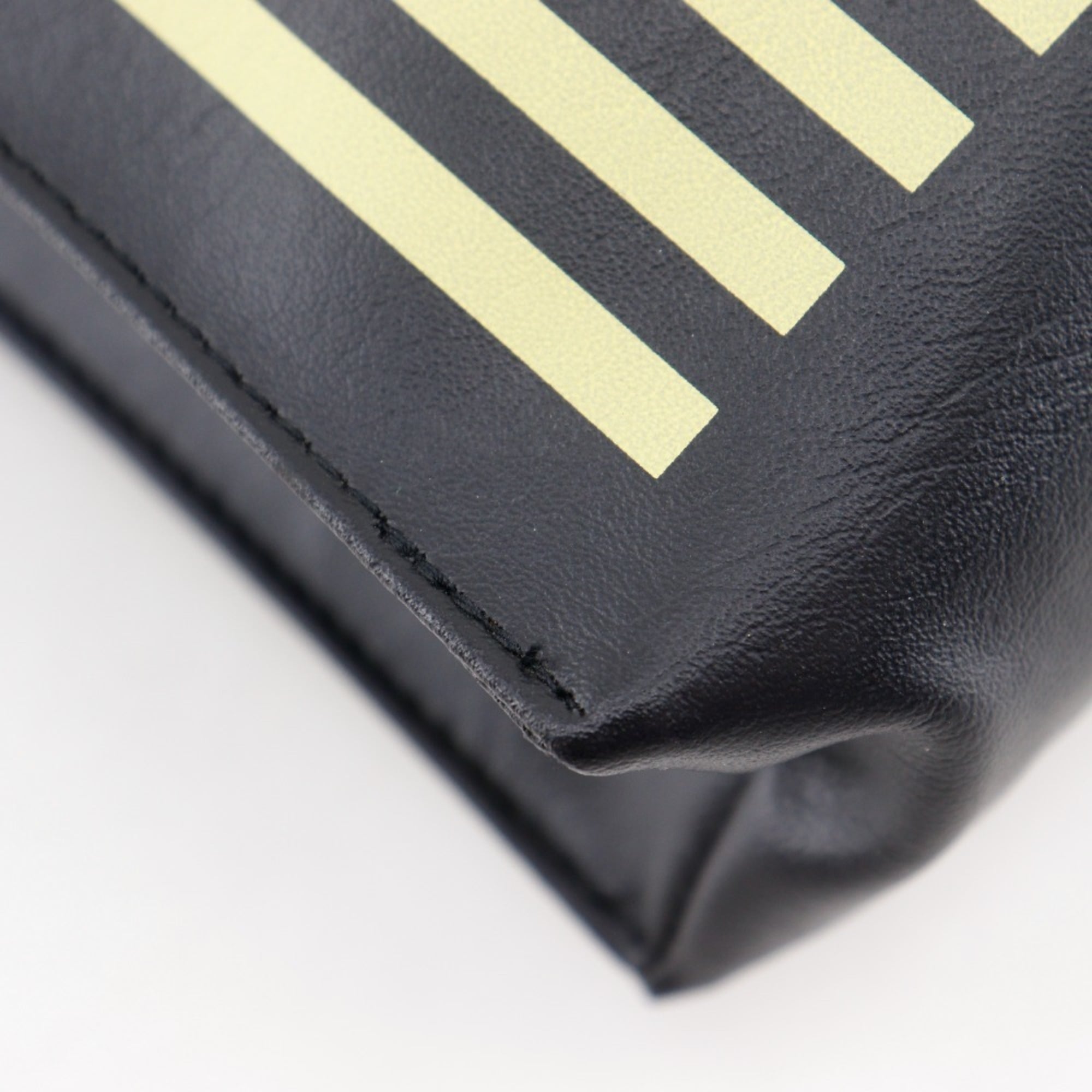 Fendi Black Leather Handbag (Pre-Owned)