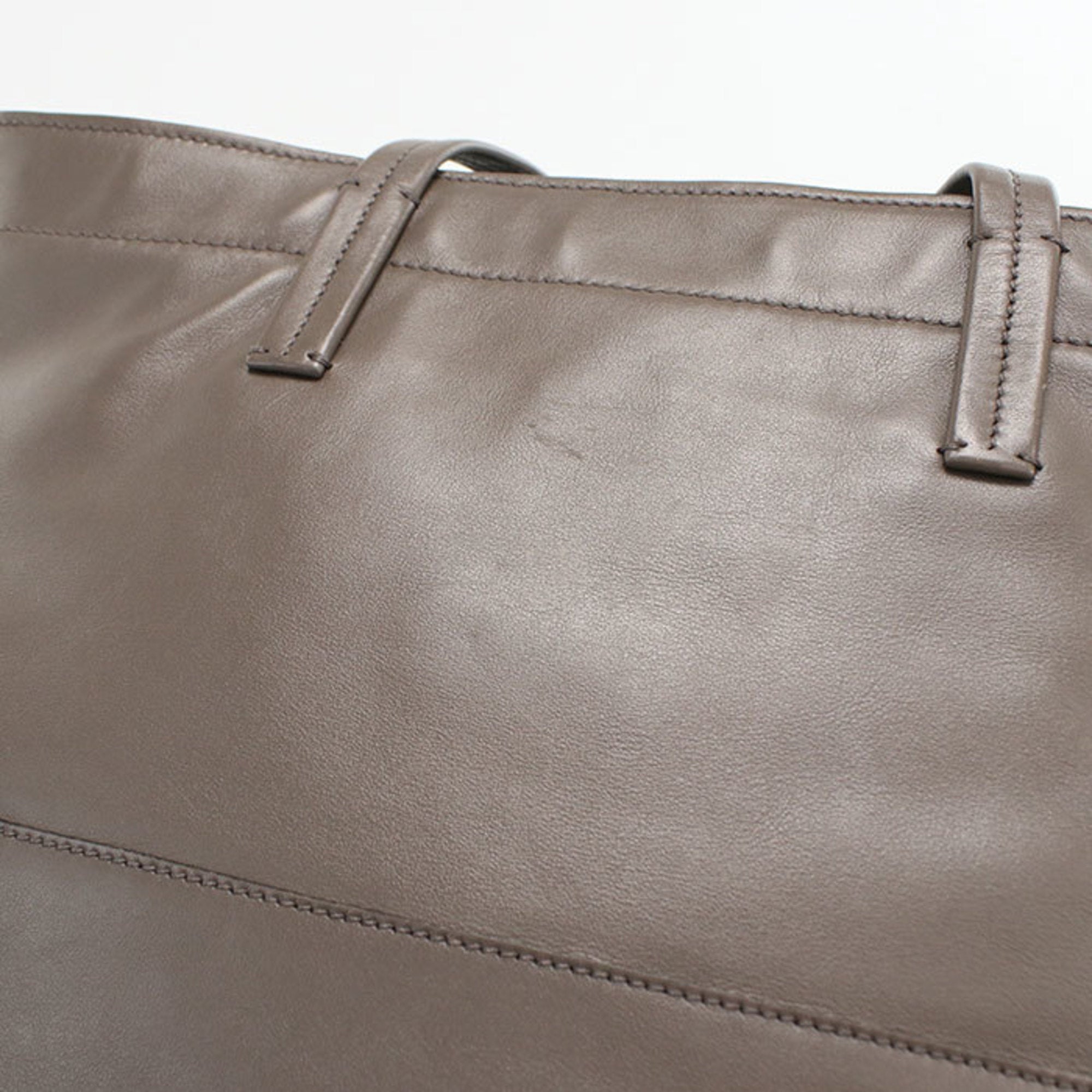 Miu Miu Gray Leather Tote Bag (Pre-Owned)