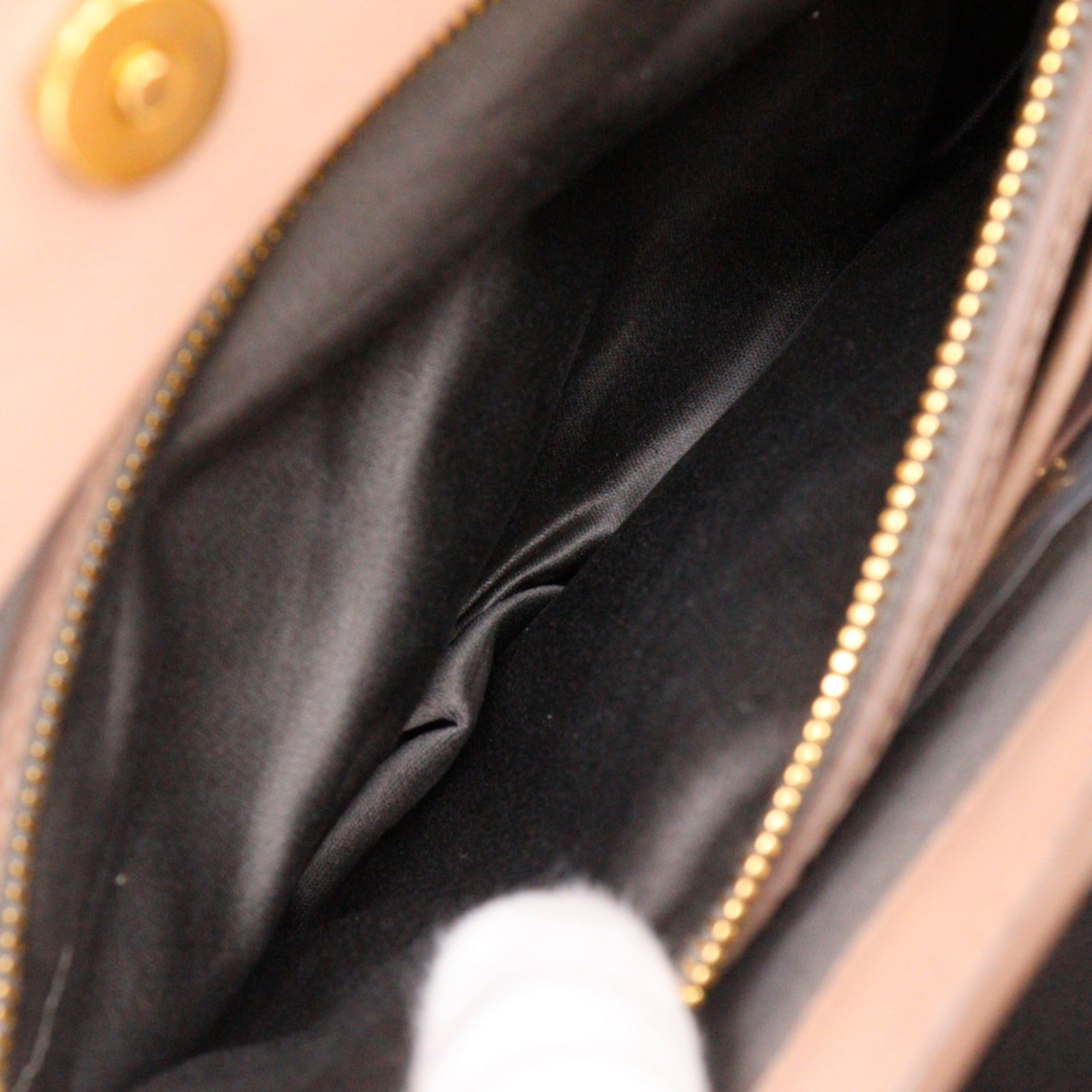 Miu Miu Pink Beige Leather Handbag (Pre-Owned)