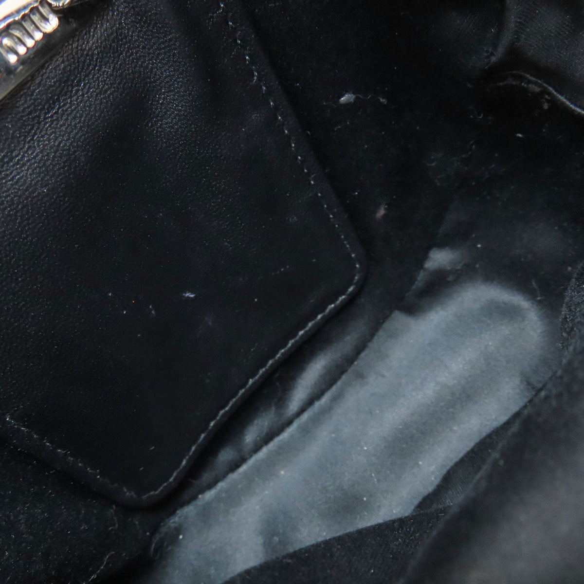 Miu Miu Black Leather Pouch Shoulder Bag (Pre-Owned)