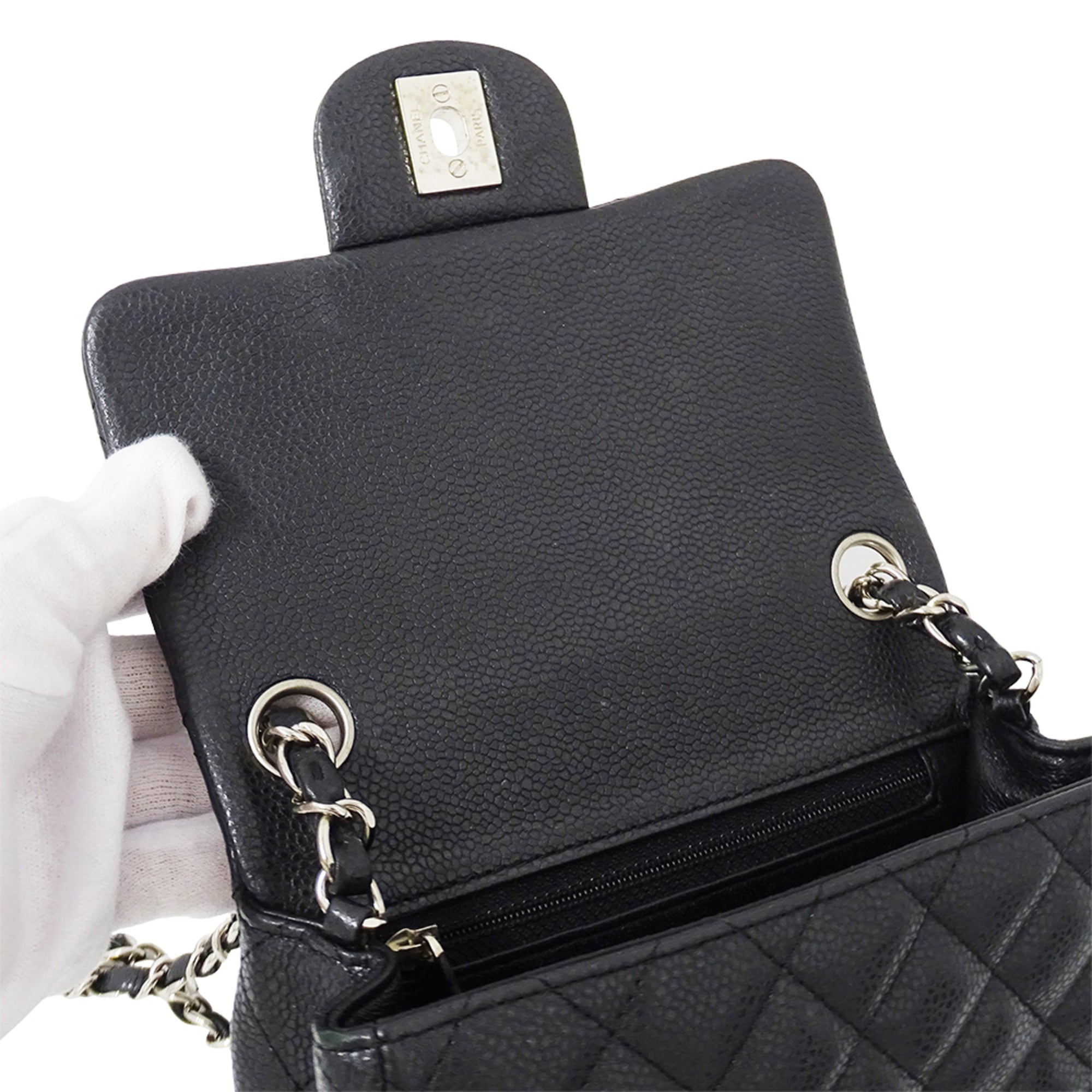 Chanel Black Grained Calfskin Handbag Shoulder Bag (Pre-Owned)