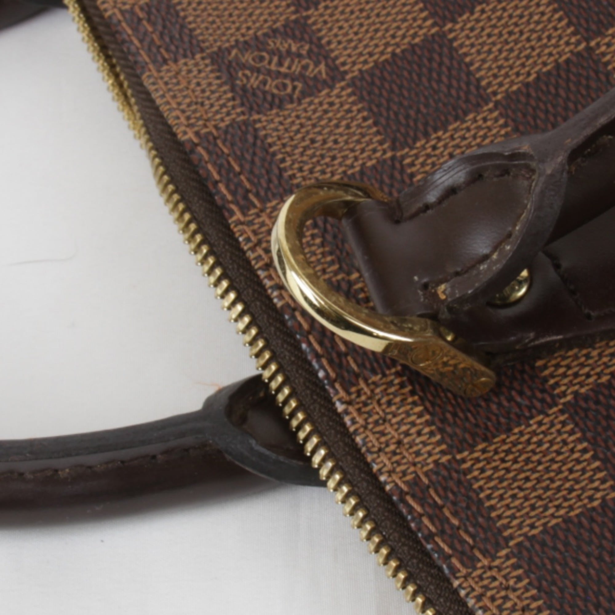 Louis Vuitton Brown Damier Canvas Handbag (Pre-Owned)