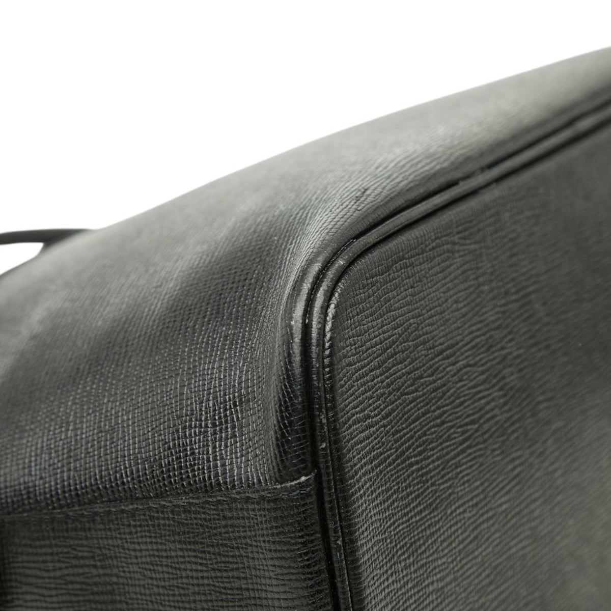 Burberry Black Leather Handbag (Pre-Owned)