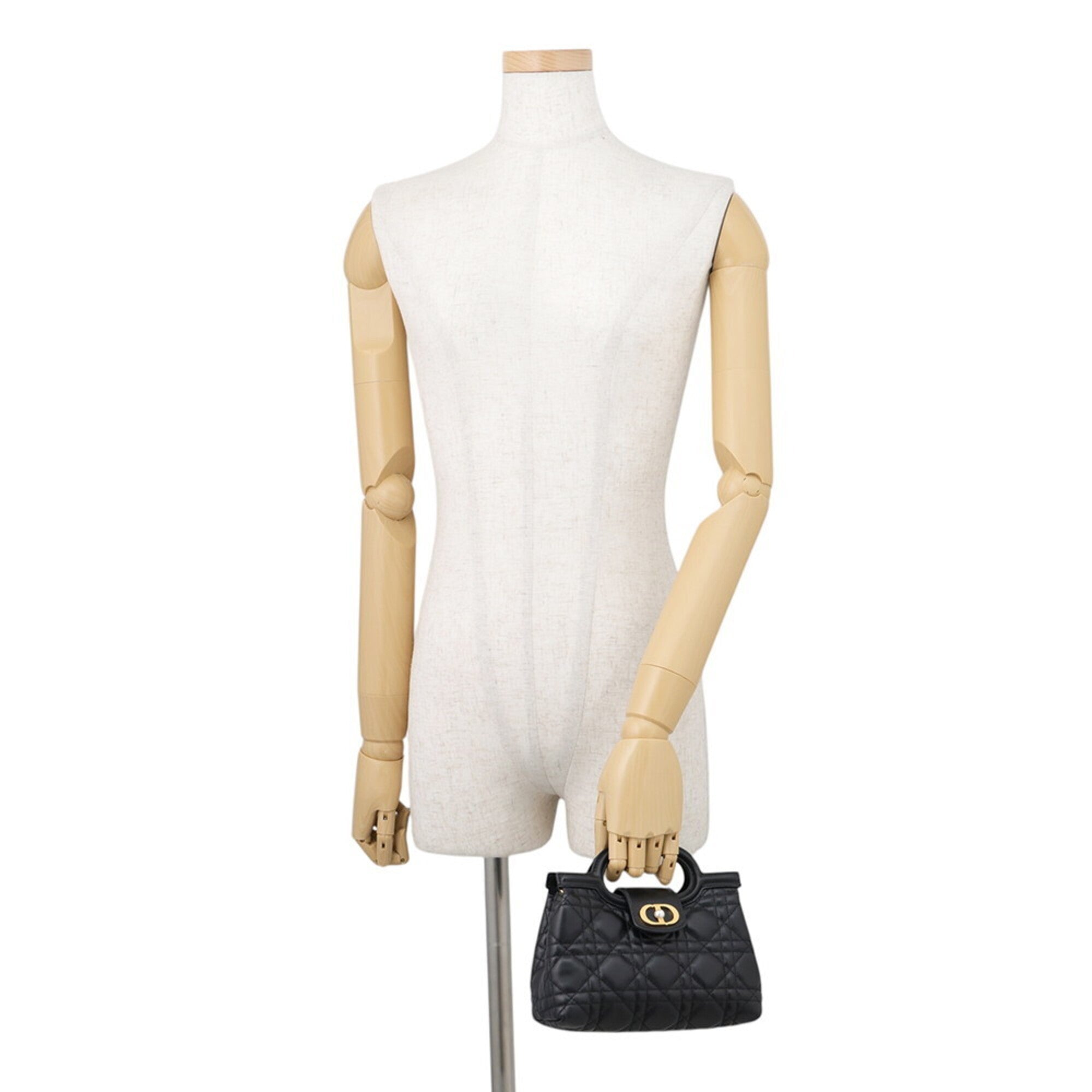 Christian Dior Black Leather Handbag Shoulder Bag (Pre-Owned)